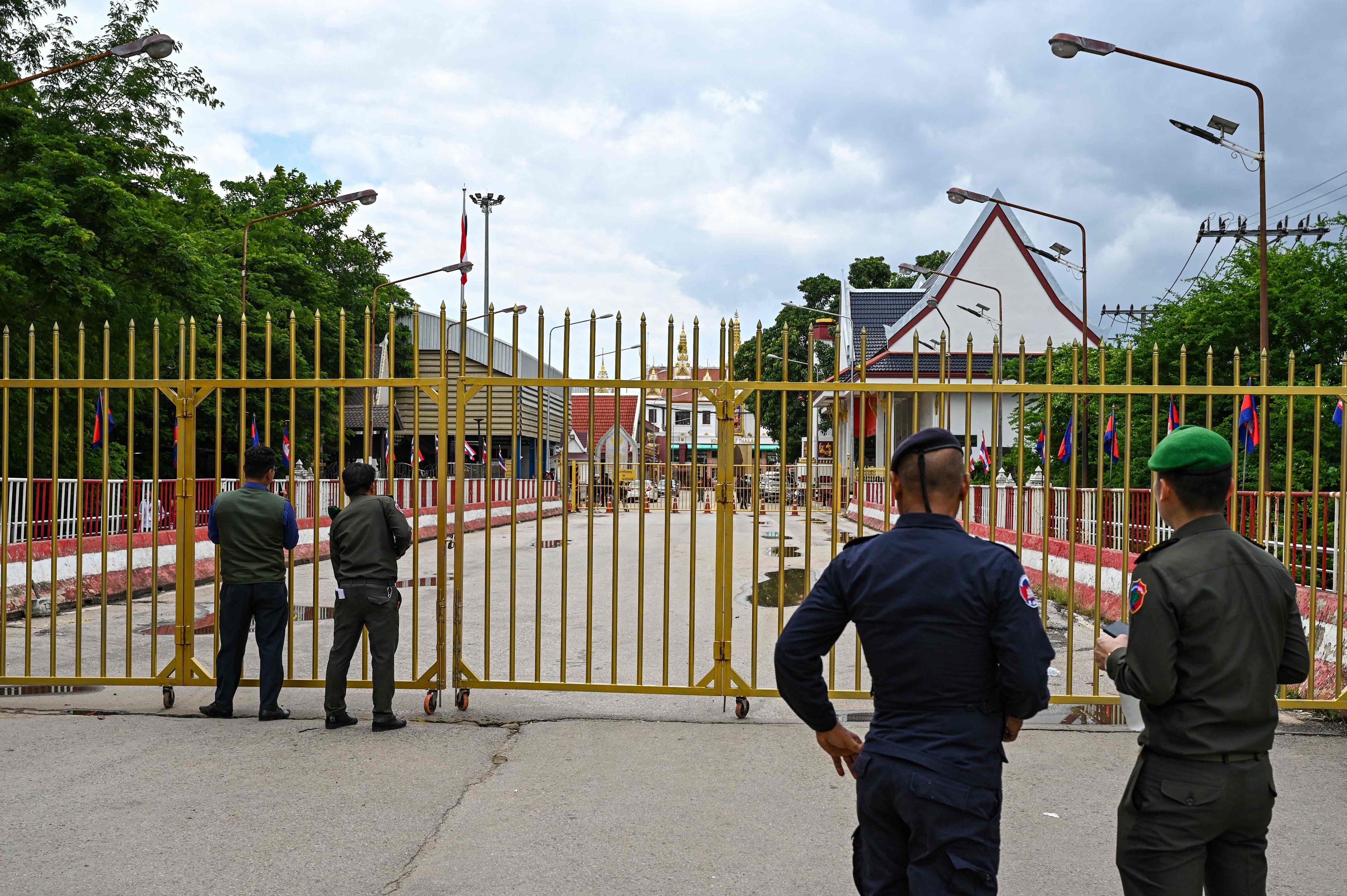 Seit der Kolonialzeit schwelt ein Grenzstreit über den genauen Verlauf der mehr als 800 Kilometer langen Grenze zwischen den beiden südostasiatischen Ländern.