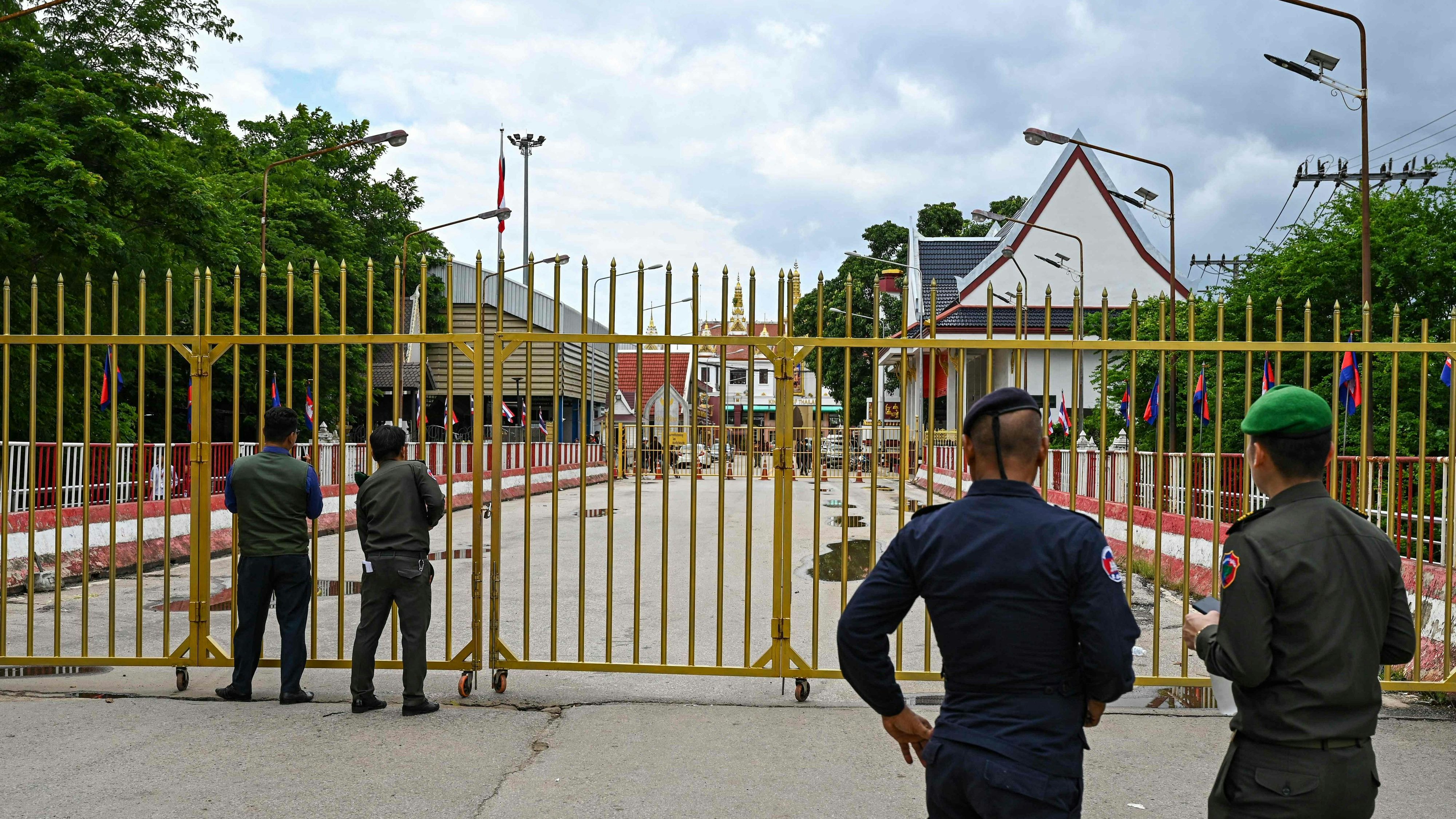 Heute.at - Thailand sperrt Grenze zu Kambodscha – auch für Touris