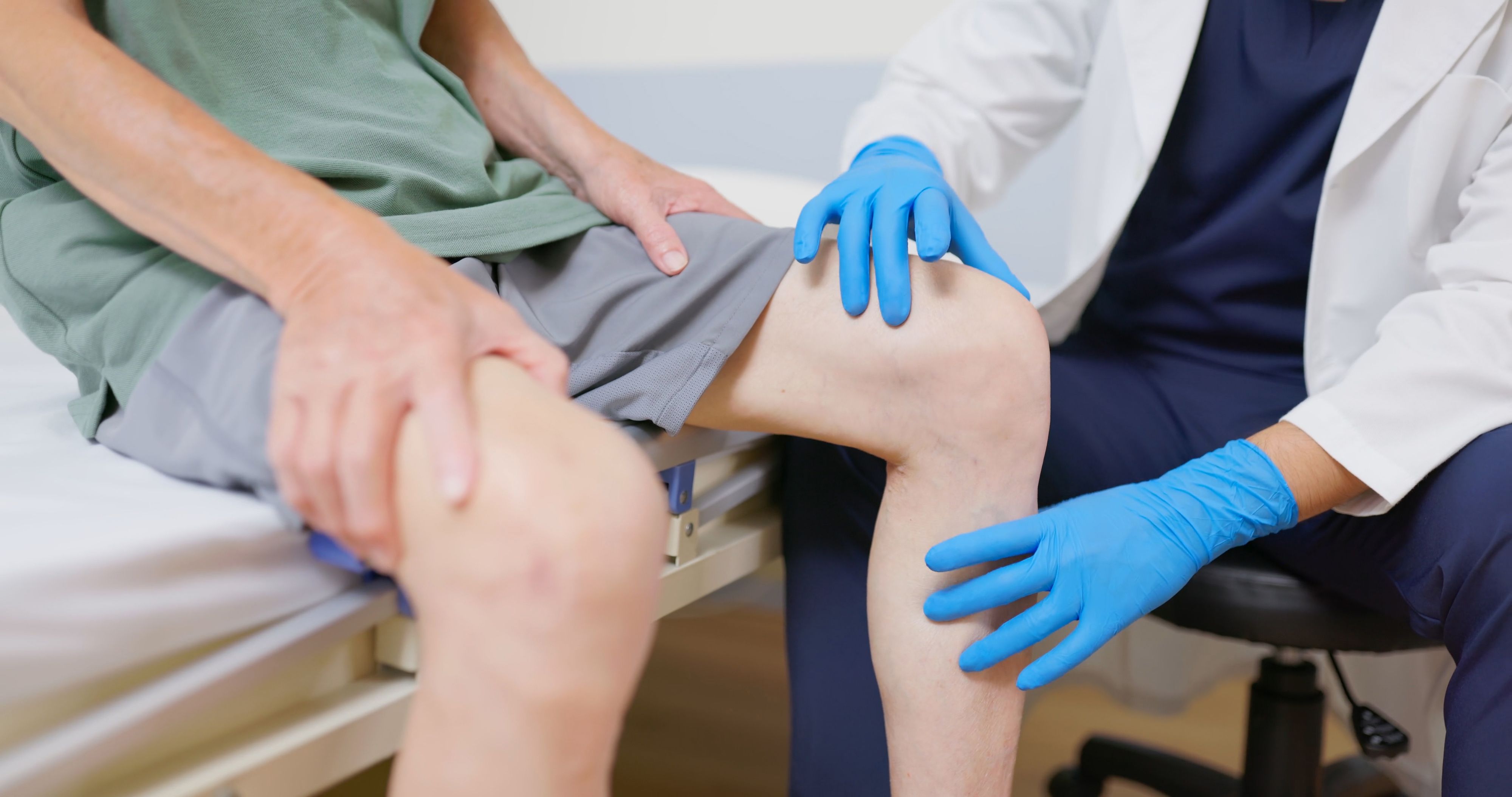 Der Mann hatte starke Schmerzen, musste jeden Tag Tabletten nehmen. (Symbolbild)