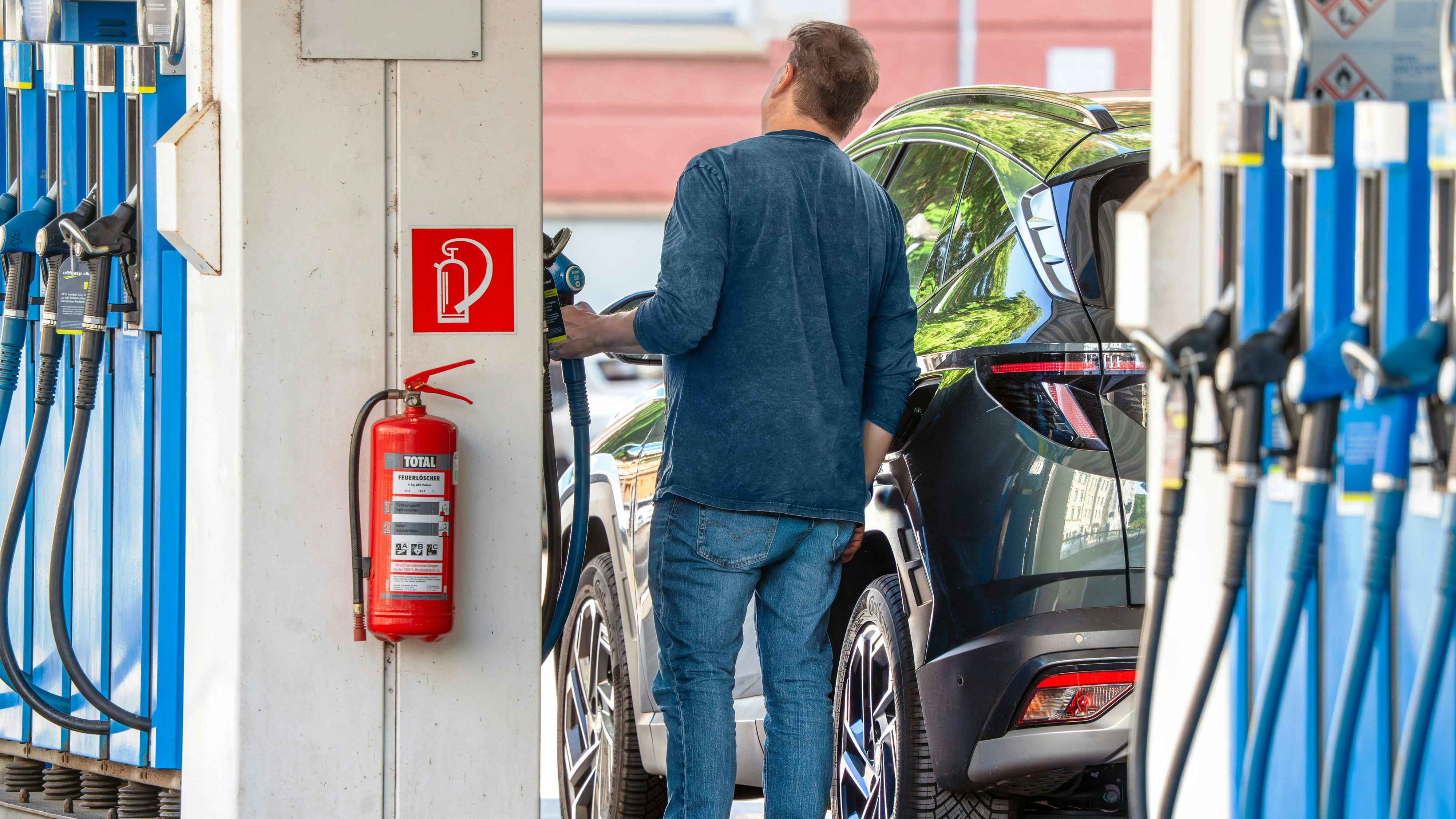Heute.at - Für Diesel und Benzin! Sprit-Hammer in Österreich