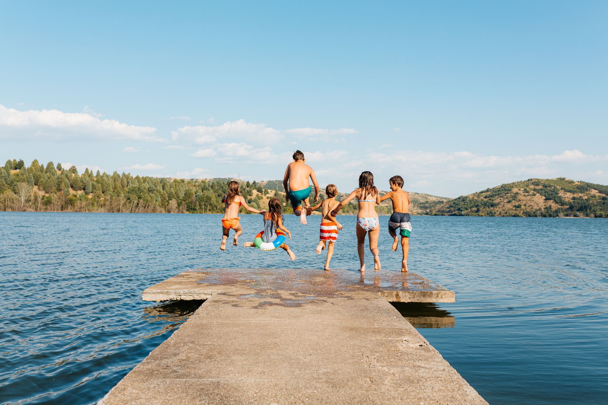 Das Wetter animiert zum Freibadbesuch. Symbolbild. 