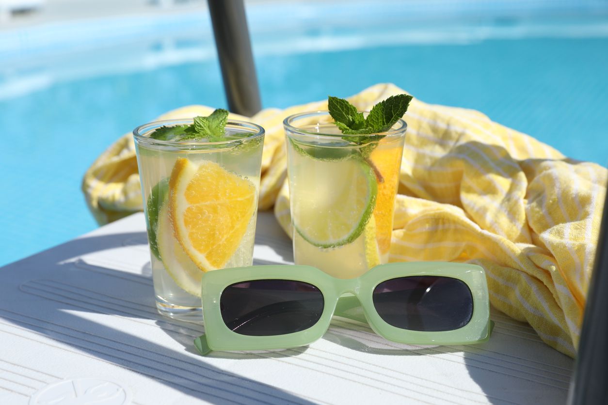 Nichts ist im Sommer erfrischender als ein kühler Lemon-Drink.