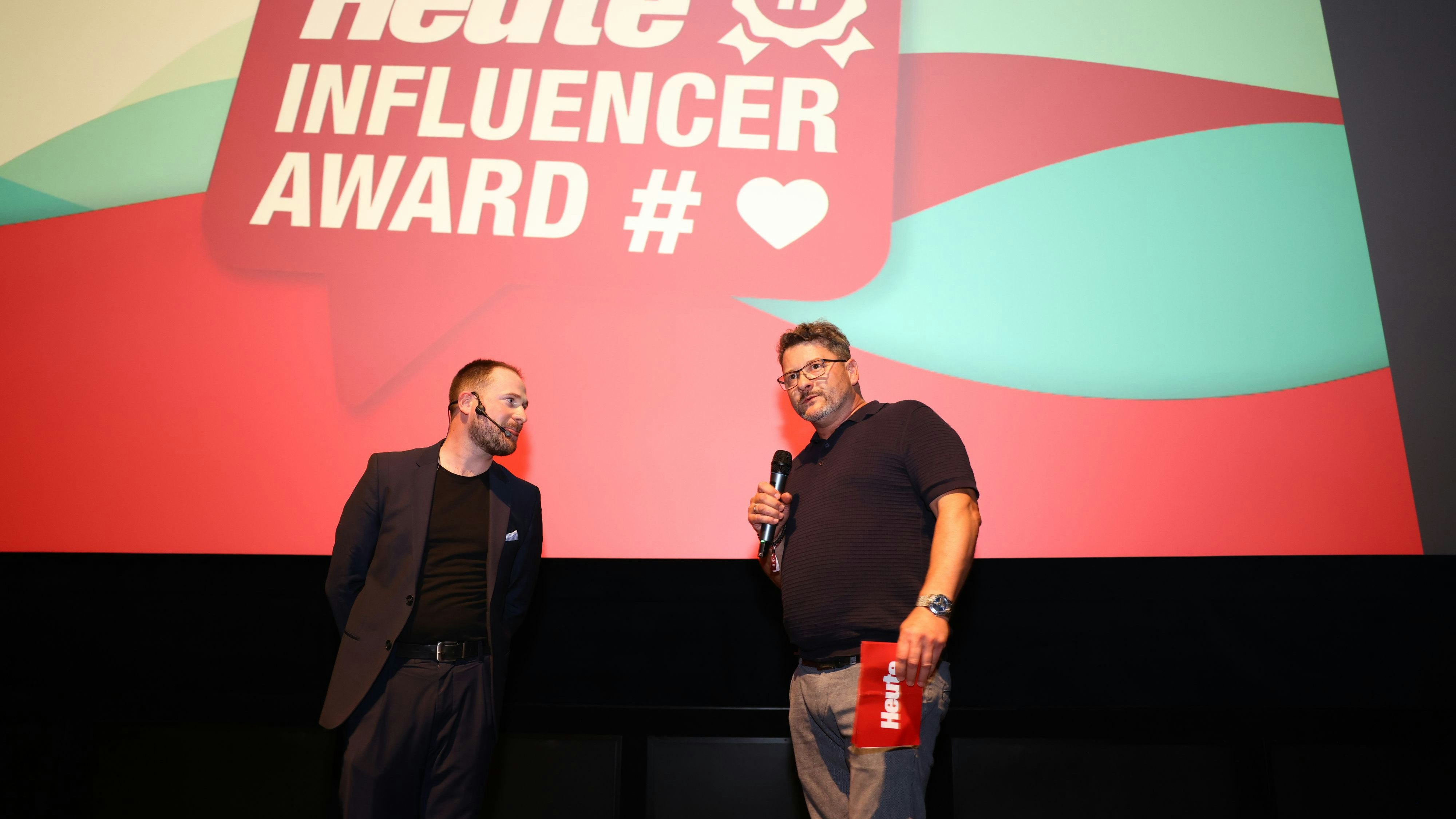 Award-Initiator Goran Drinic (r.) mit "Heute"-Moderator Christian Tomsits