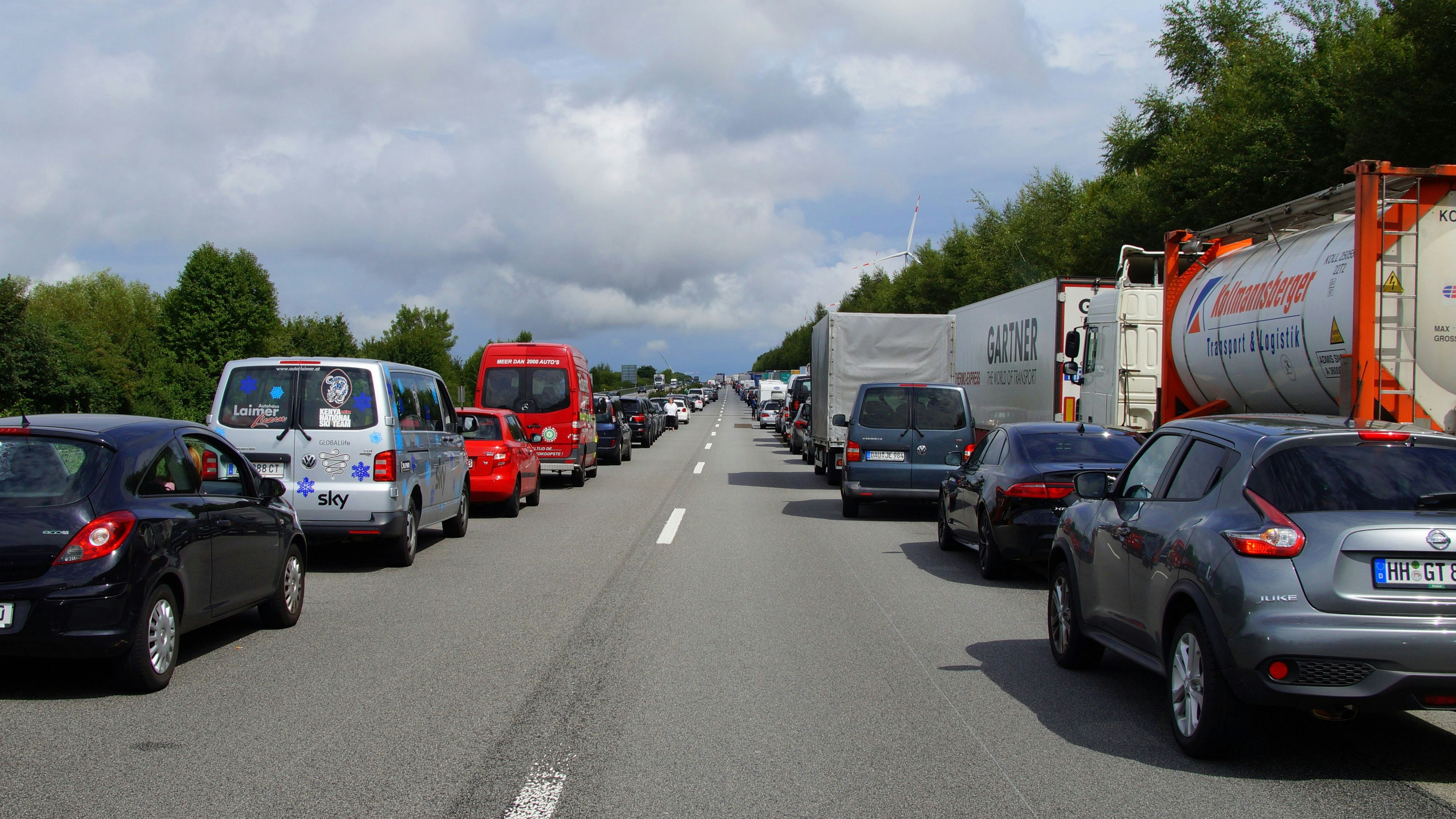 Heute.at - Ferienbeginn & Formel 1 – das sind die Stau-Hotspots
