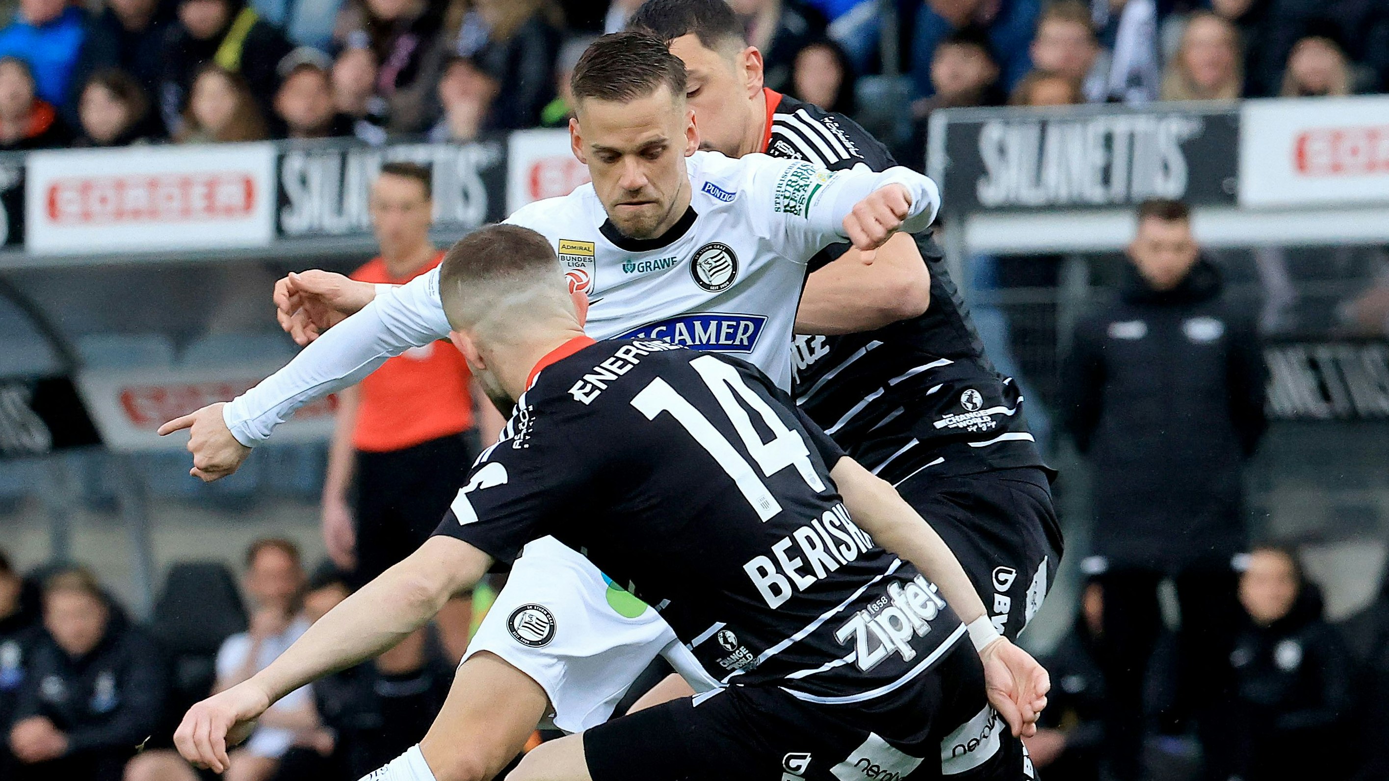 Schwarz-Weißes Duell zum Saisonstart: Sturm gegen LASK.