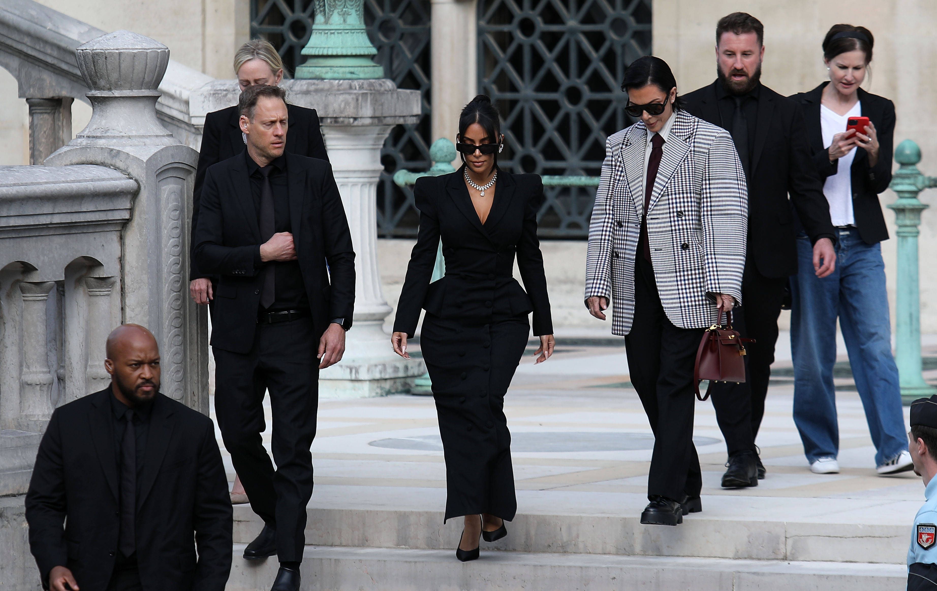 2016 wurde Kim Kardashian ausgeraubt. Nun soll ein Täter gestorben sein. 