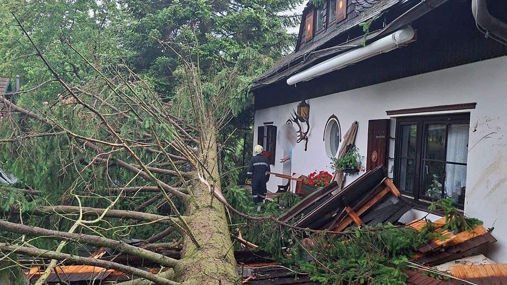 Heute.at - Sintflut-Unwetter hinterlassen Spur der Verwüstung