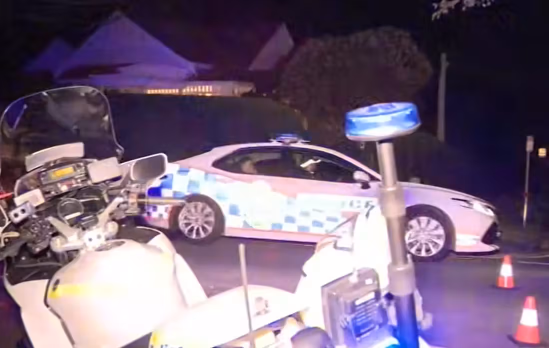 Der mutmaßliche Täter ist ein 15-jähriger Teenager. Die beiden sollen sich gekannt haben und in einen Streit geraten sein.