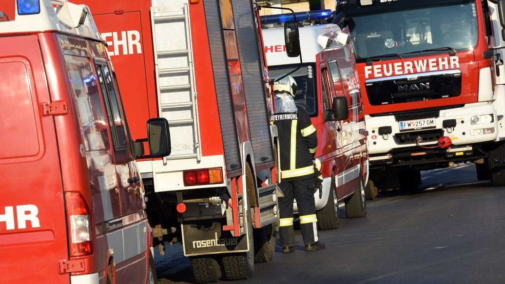 Heute.at - Auto überschlägt sich mehrmals – 32-Jähriger sofort tot