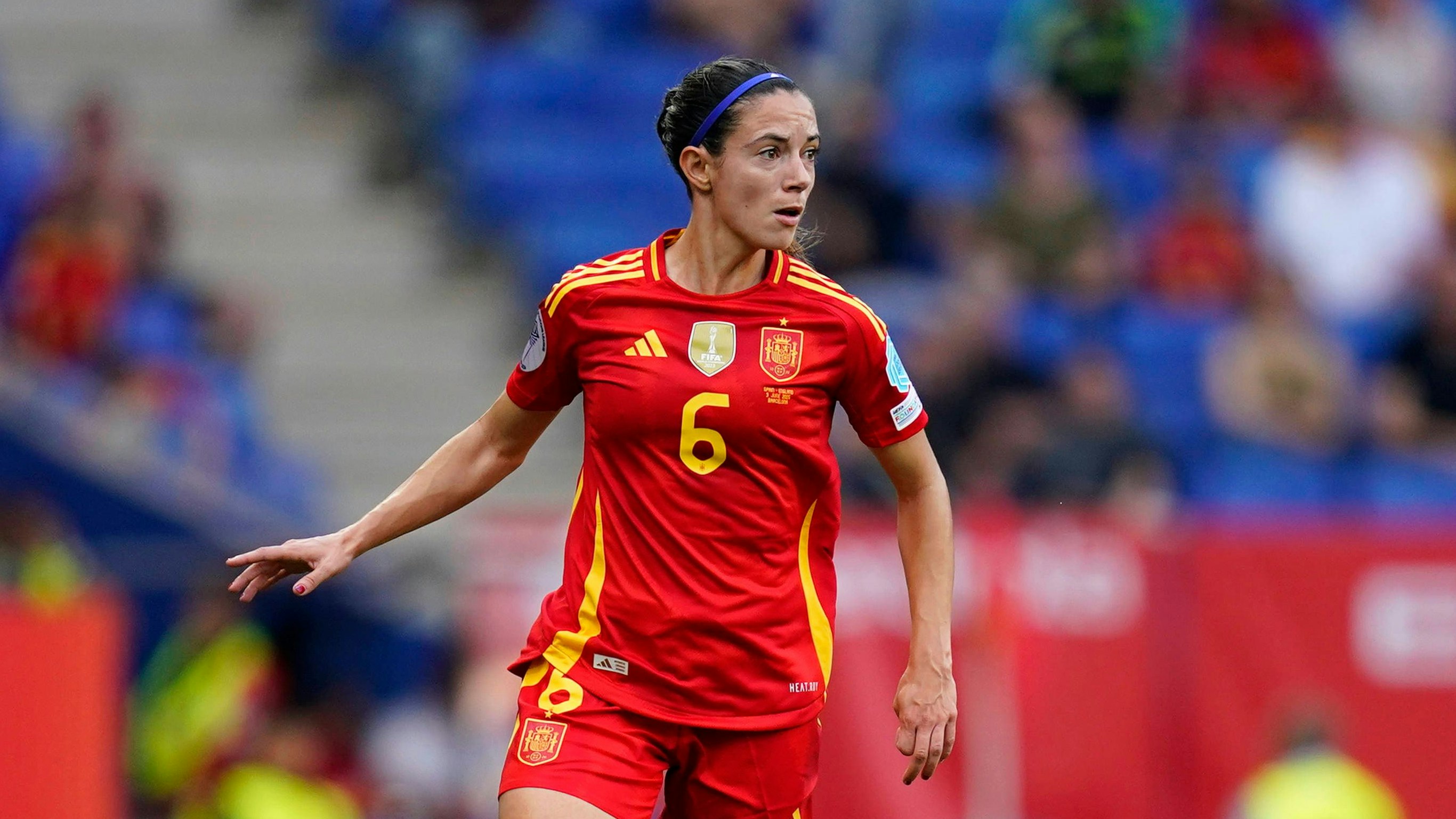 Heute.at - Hirnhautentzündung! Weltfußballerin eingeliefert