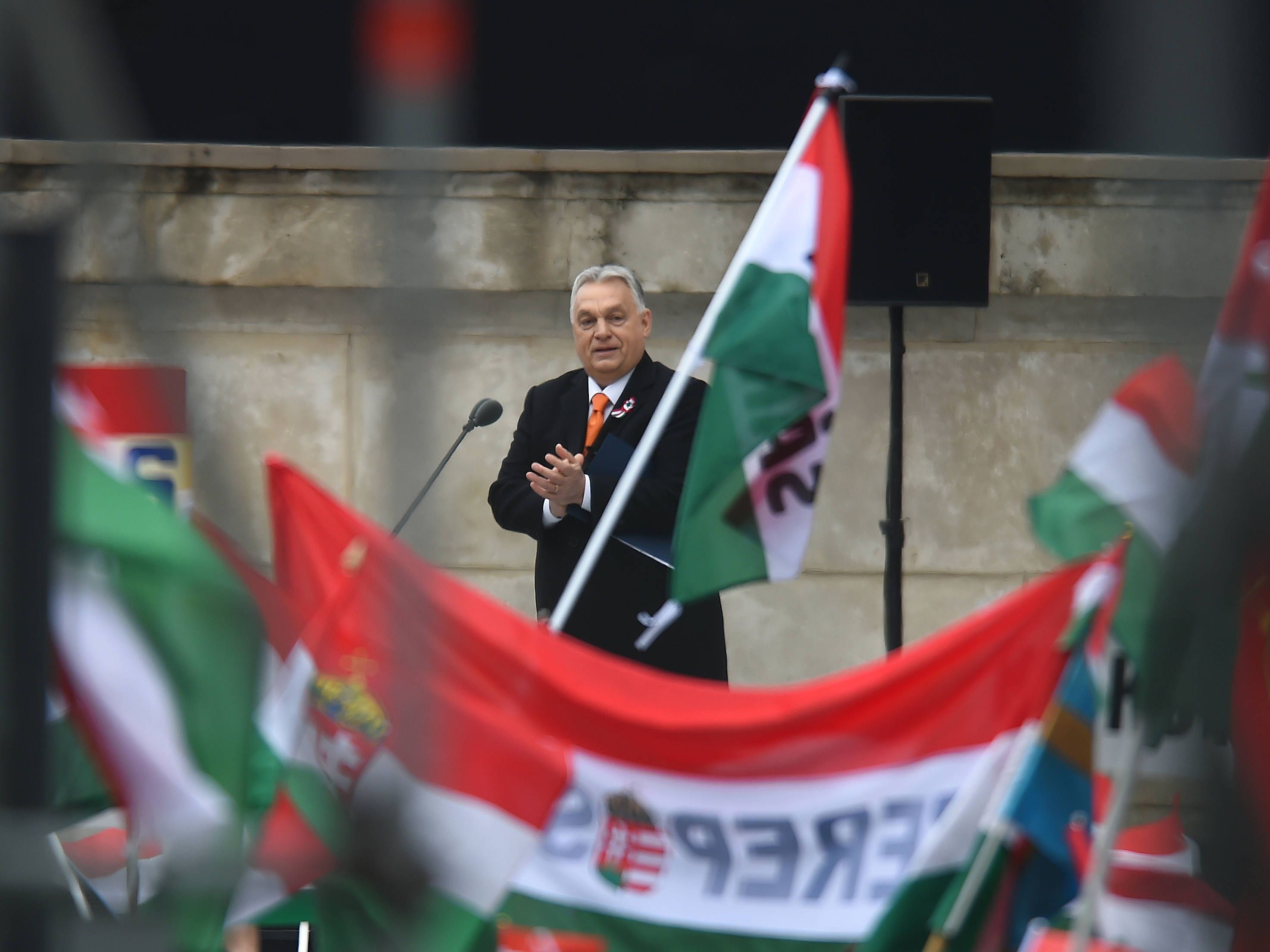 Die Pride Parade in Budapest findet trotz eines Verbots der Regierung statt.