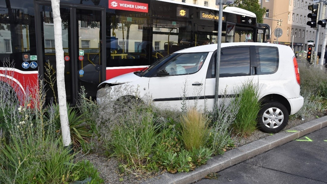 Heute.at - Zwei Unfälle in Favoriten fordern fünf Verletzte