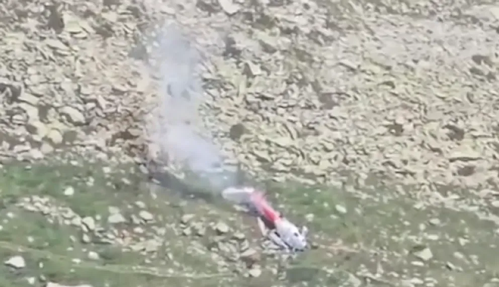 In der Nähe des Oberaletschgletschers in den Walliser Alpen ist am Samstag ein Helikopter abgestürzt.