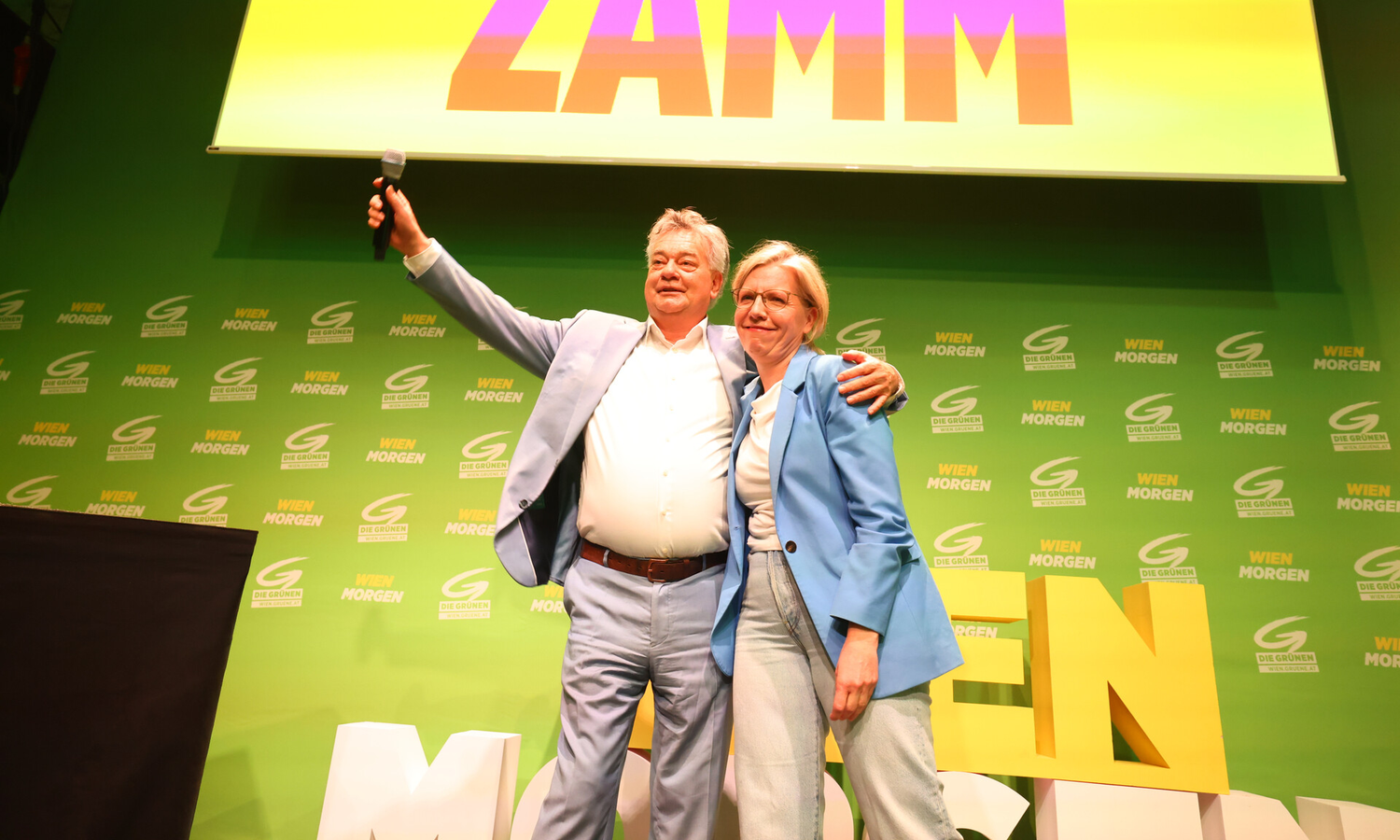 Heute.at - Grüne wählen Gewessler zur neuen Parteichefin