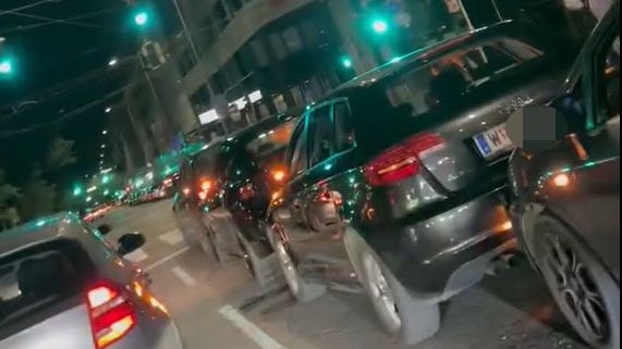 Heute.at - Spritztour am Wiener Gürtel endet mit Massen-Crash