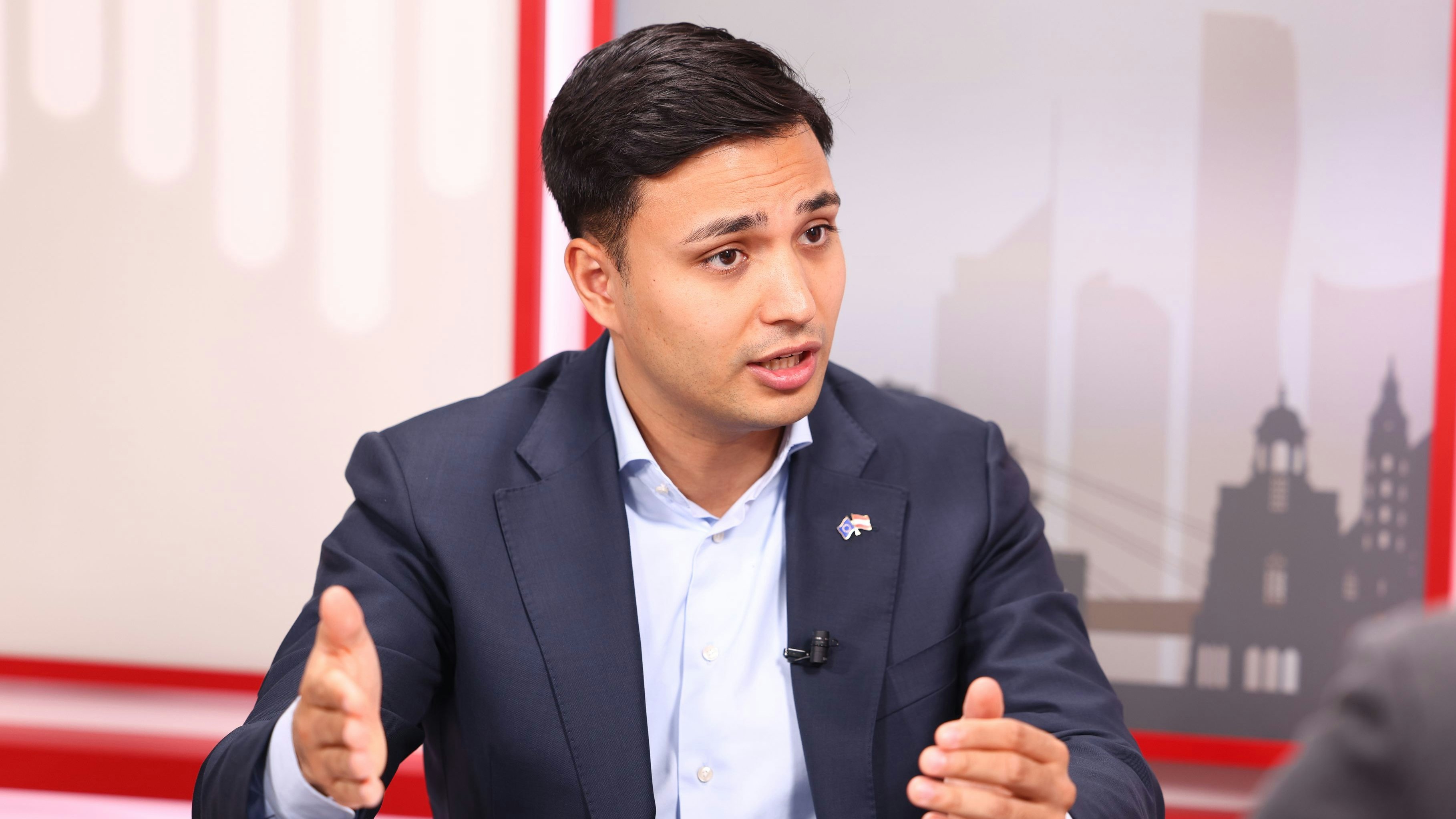 Neos-Klubchef Yannick Shetty kritisiert "Populismus-Anträge" der Freiheitlichen im Parlament.