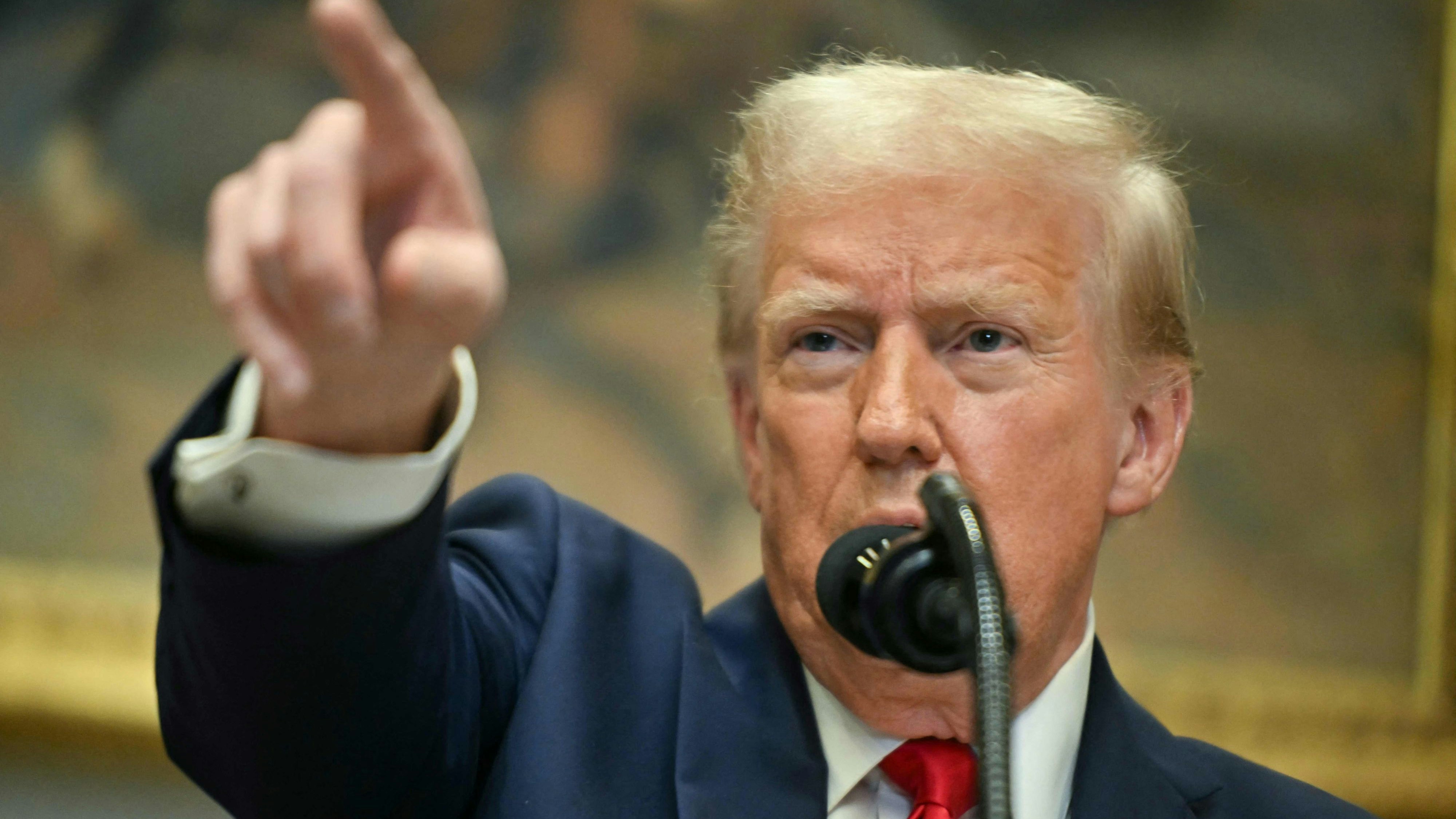 Heute.at - You're fired! Trump verlangt Entlassung von Reportern