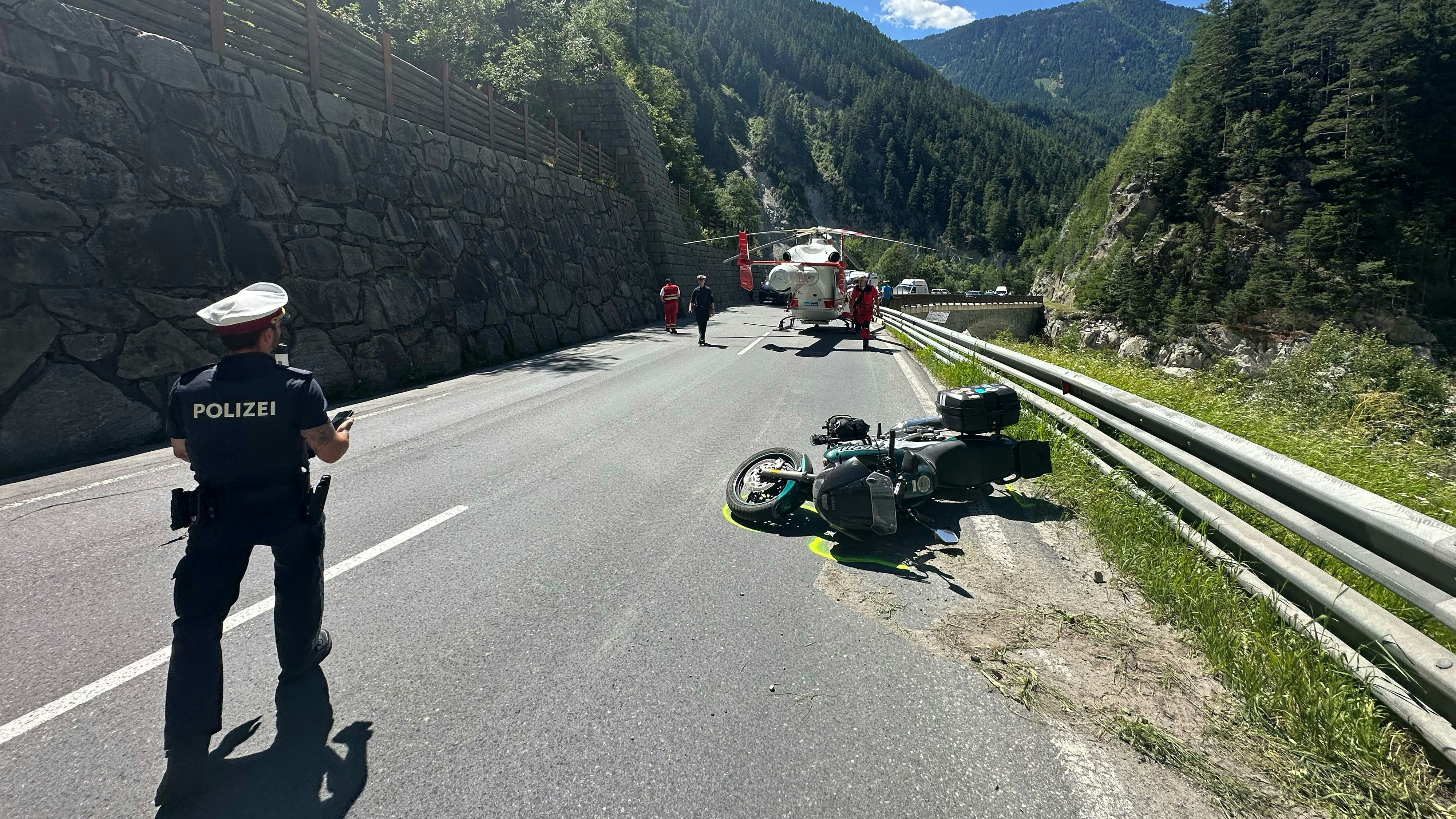 Heute.at - Motorradfahrer wird von anderem Biker tödlich überrollt
