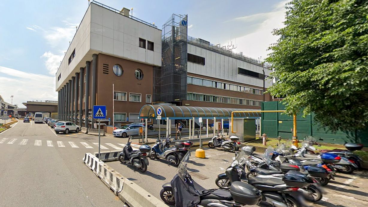 Das Area Control Center (ACC) der ENAV ist eines von vier in Italien. Es ist für die Flugverkehrskontrolle im nördlichen Teil Italiens zuständig.