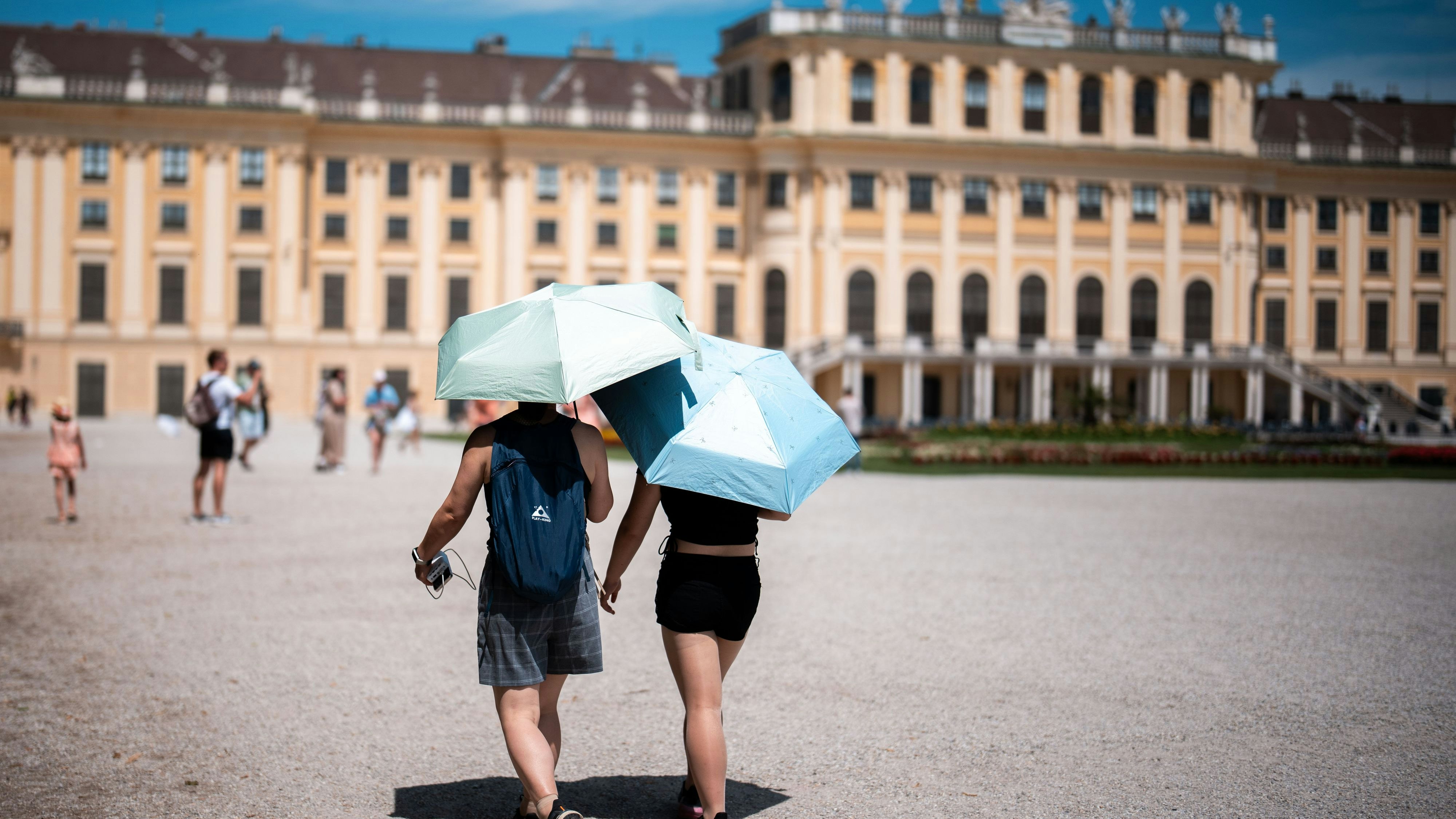 Heute.at - Hitze-Wahnsinn bricht schon jetzt Rekorde in Österreich