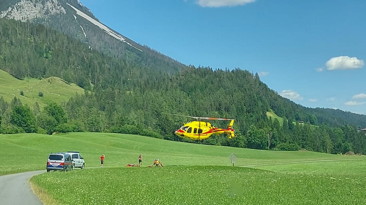 Heute.at - Wanderer (66) rutscht aus und stürzt 20 Meter ab