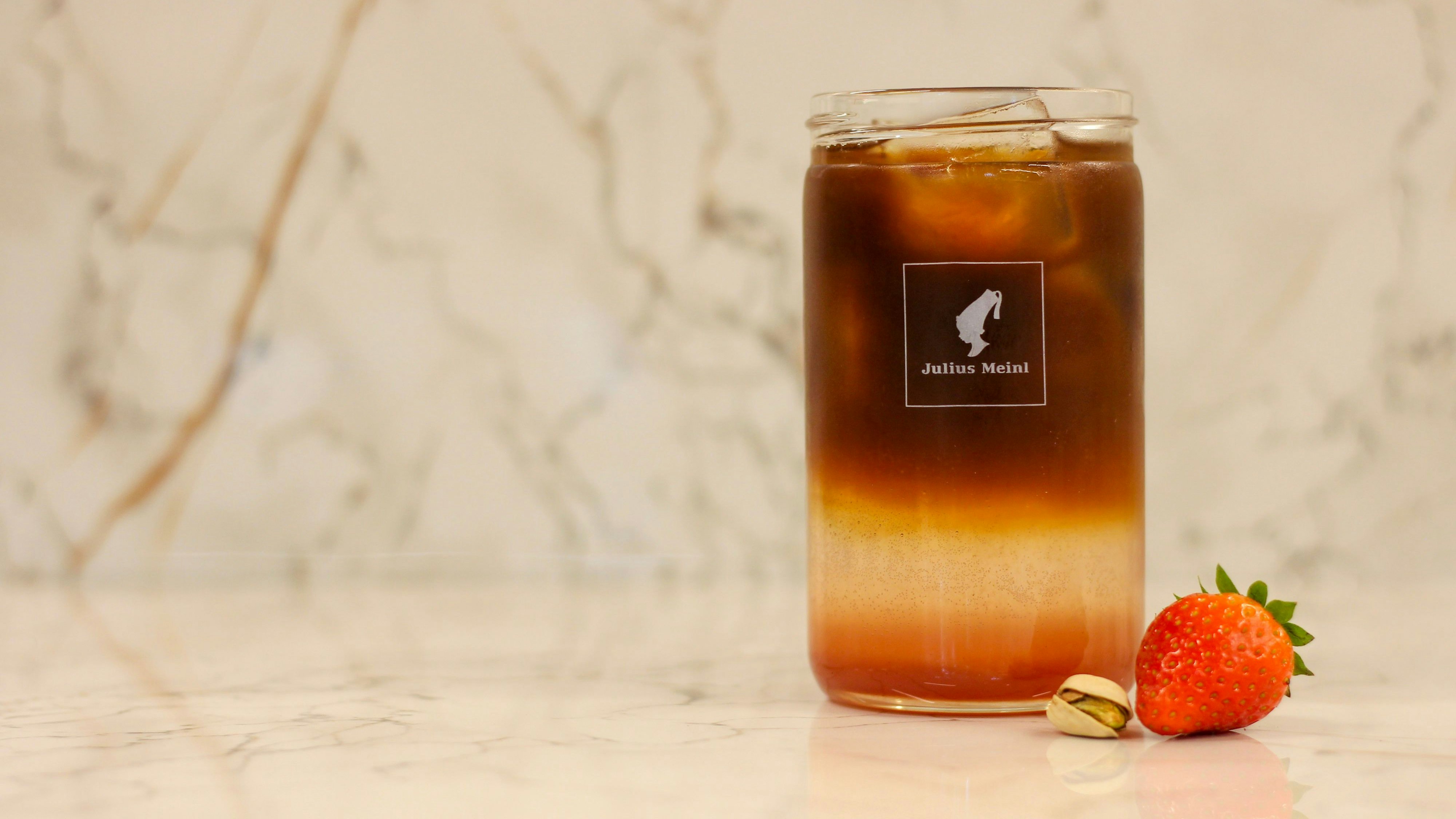 Heute.at - Strawberry-Pistachio Espresso Tonic