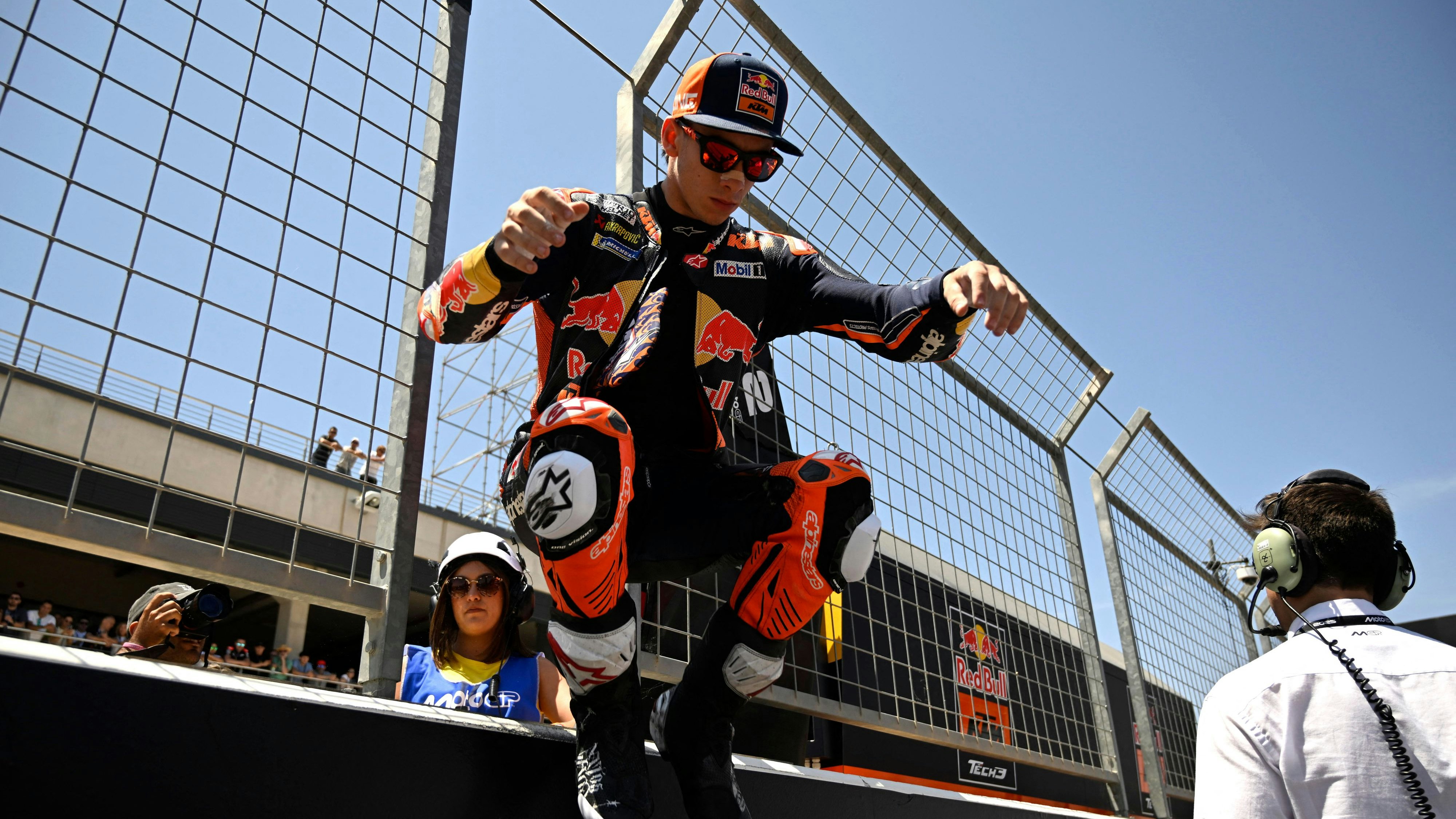 Heute.at - KTM-Star nach MotoGP-Rennen mit allergischem Schock