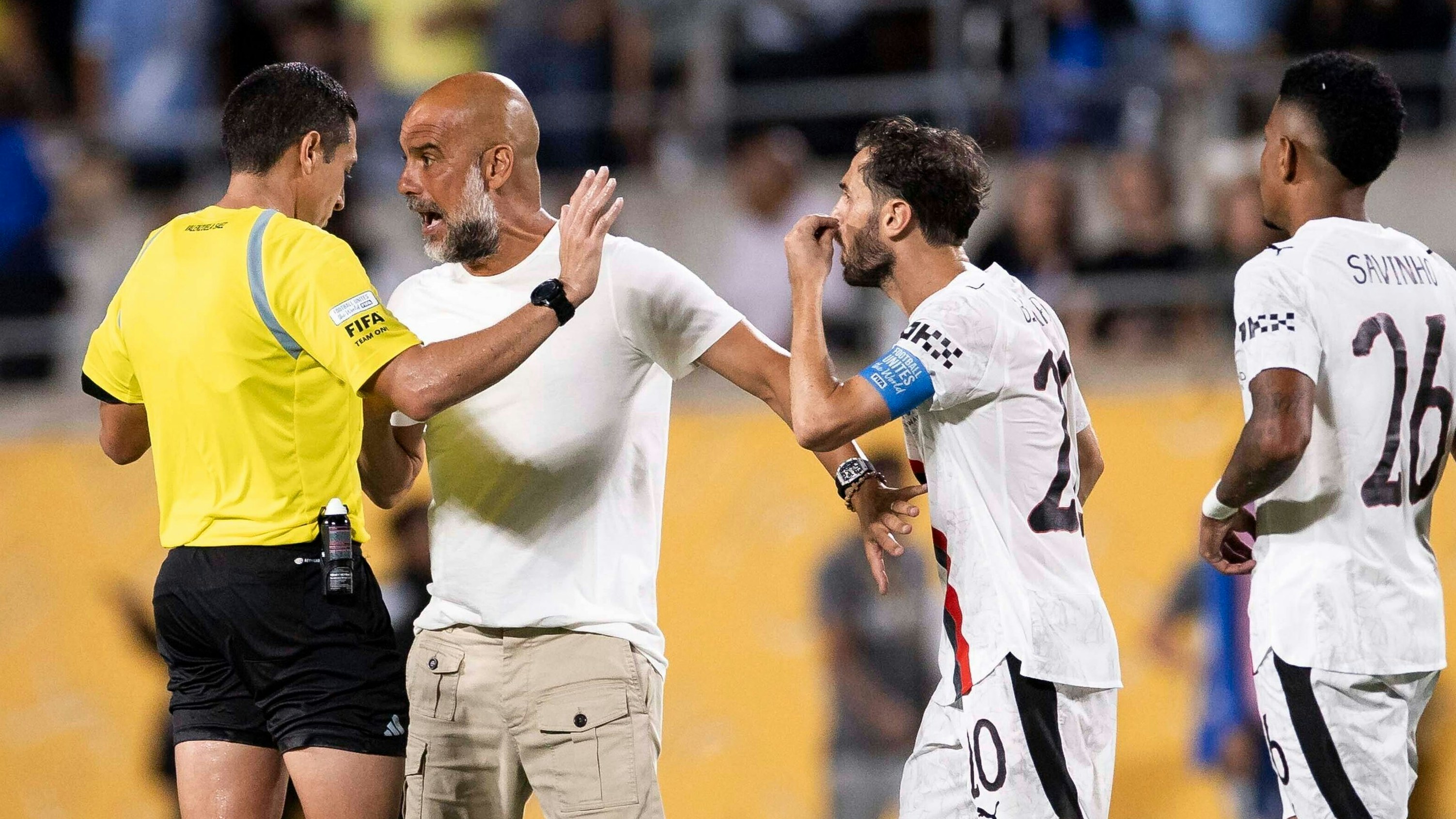 Pep Guardiola und seine City-Stars sind außer sich.