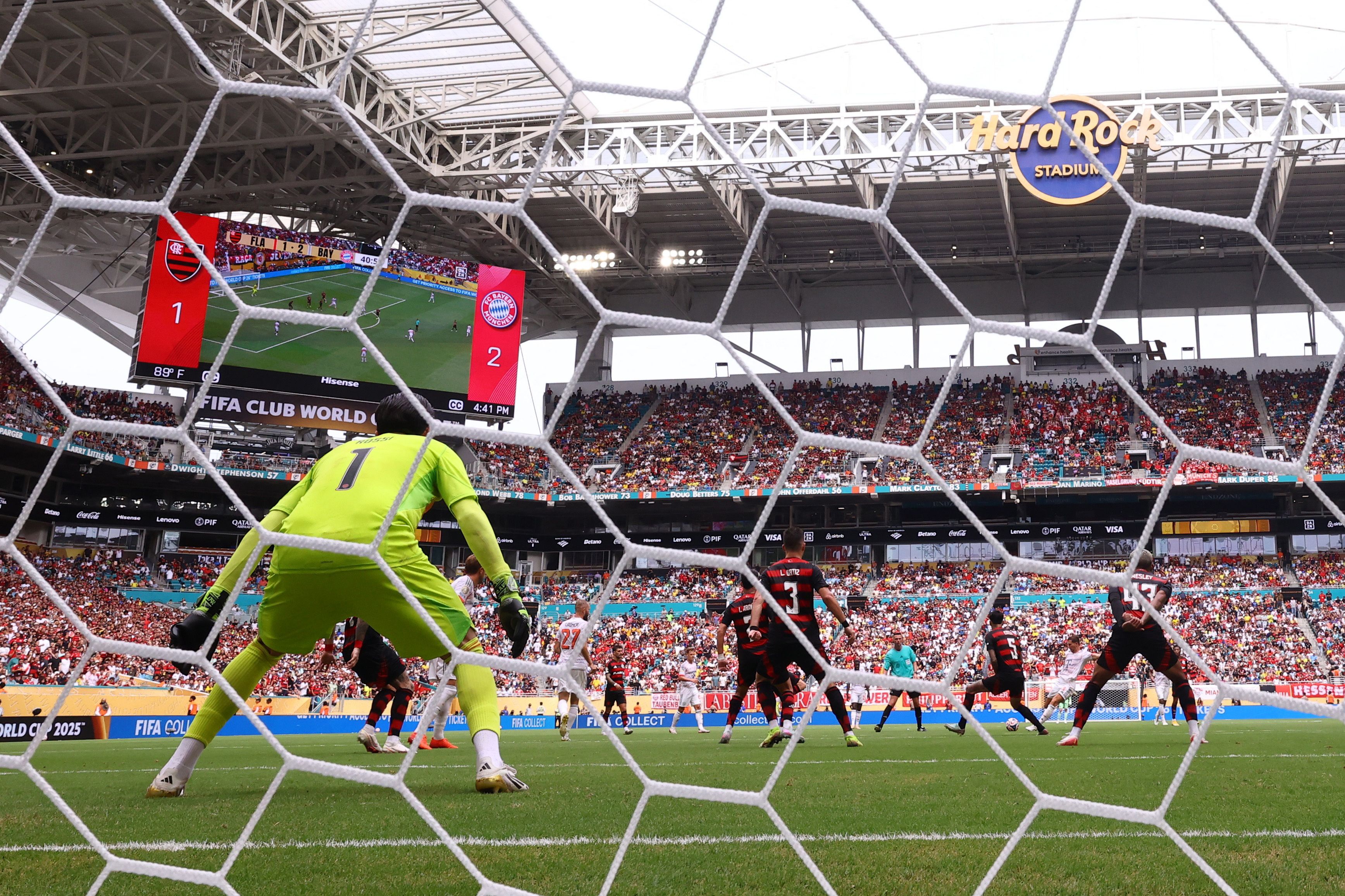 Die Bayern schlugen Flamengo im Hard Rock Stadium von Miami im Achtelfinale der Klub-WM.