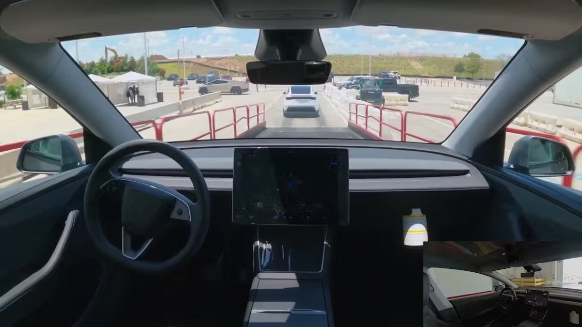 Heute.at - Kunde kauft Tesla, dieser fährt gleich selbst zu ihm