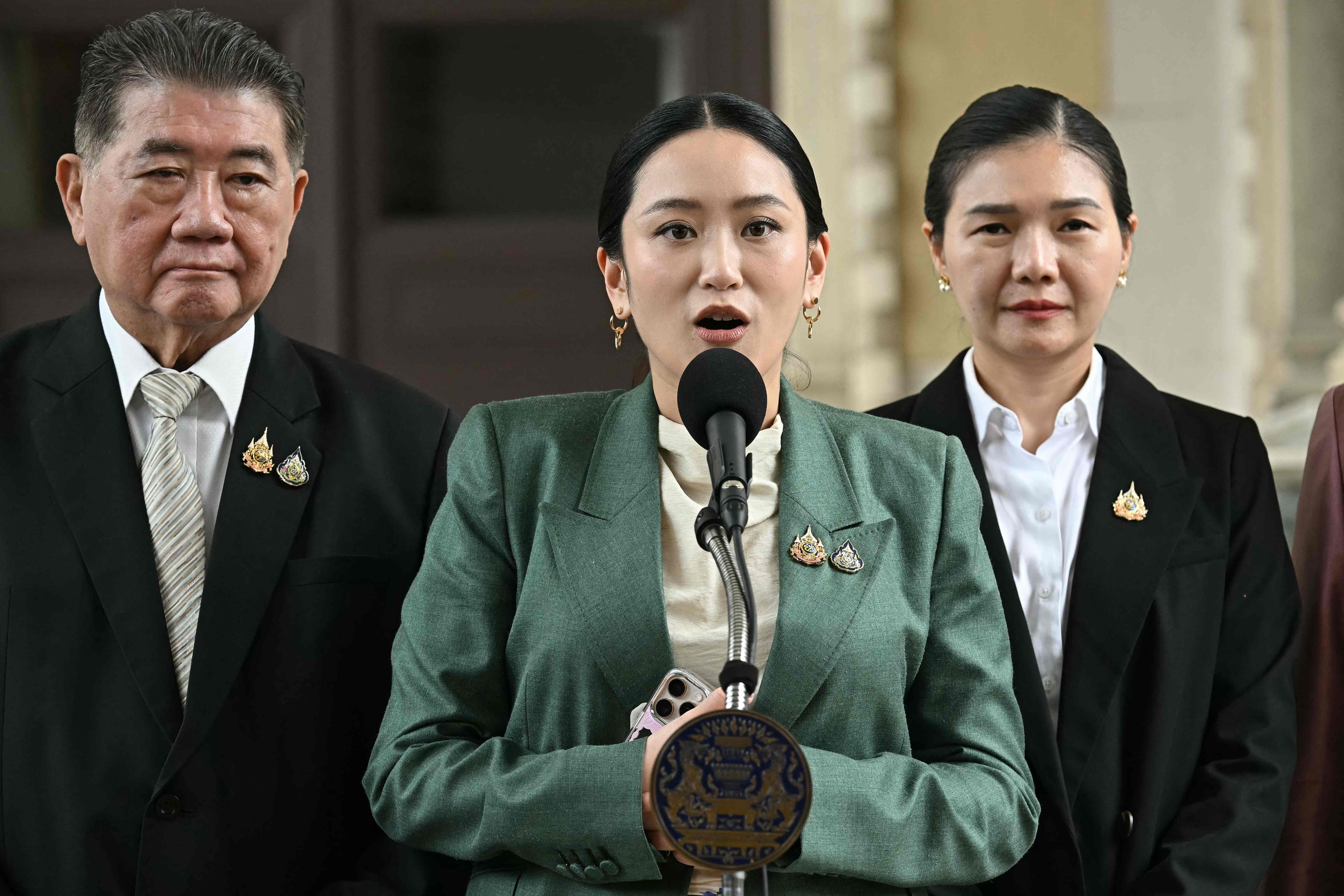 Die thailändische Premierministerin Paetongtarn Shinawatra wurde vorläufig ihres Amts enthoben.