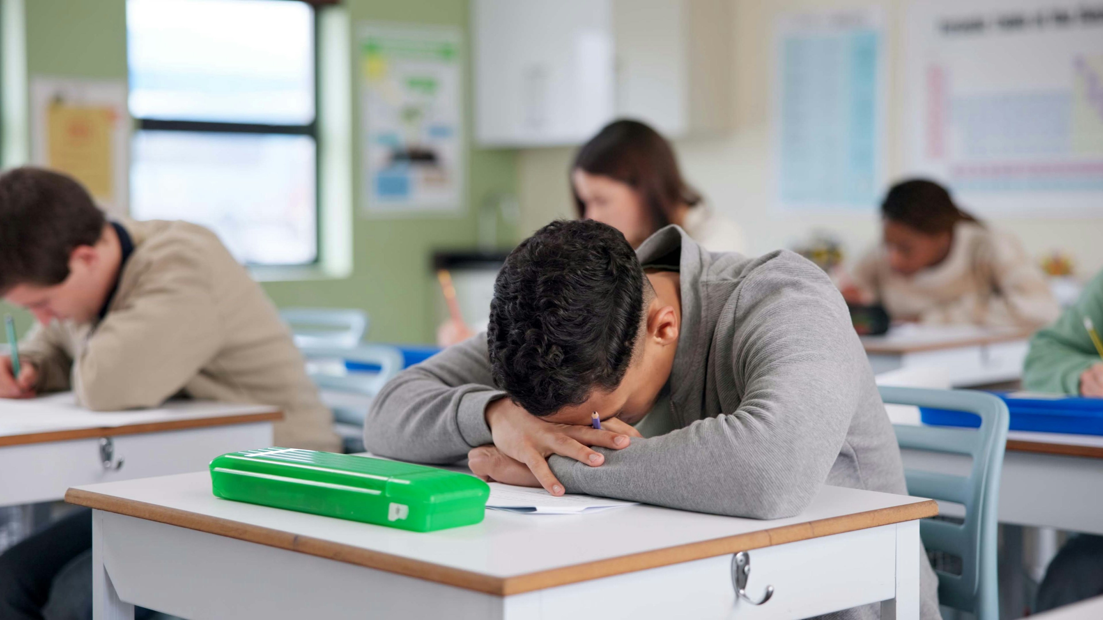 Heute.at - Schüler frustriert: Nach 5 Minuten schaltet Gehirn ab
