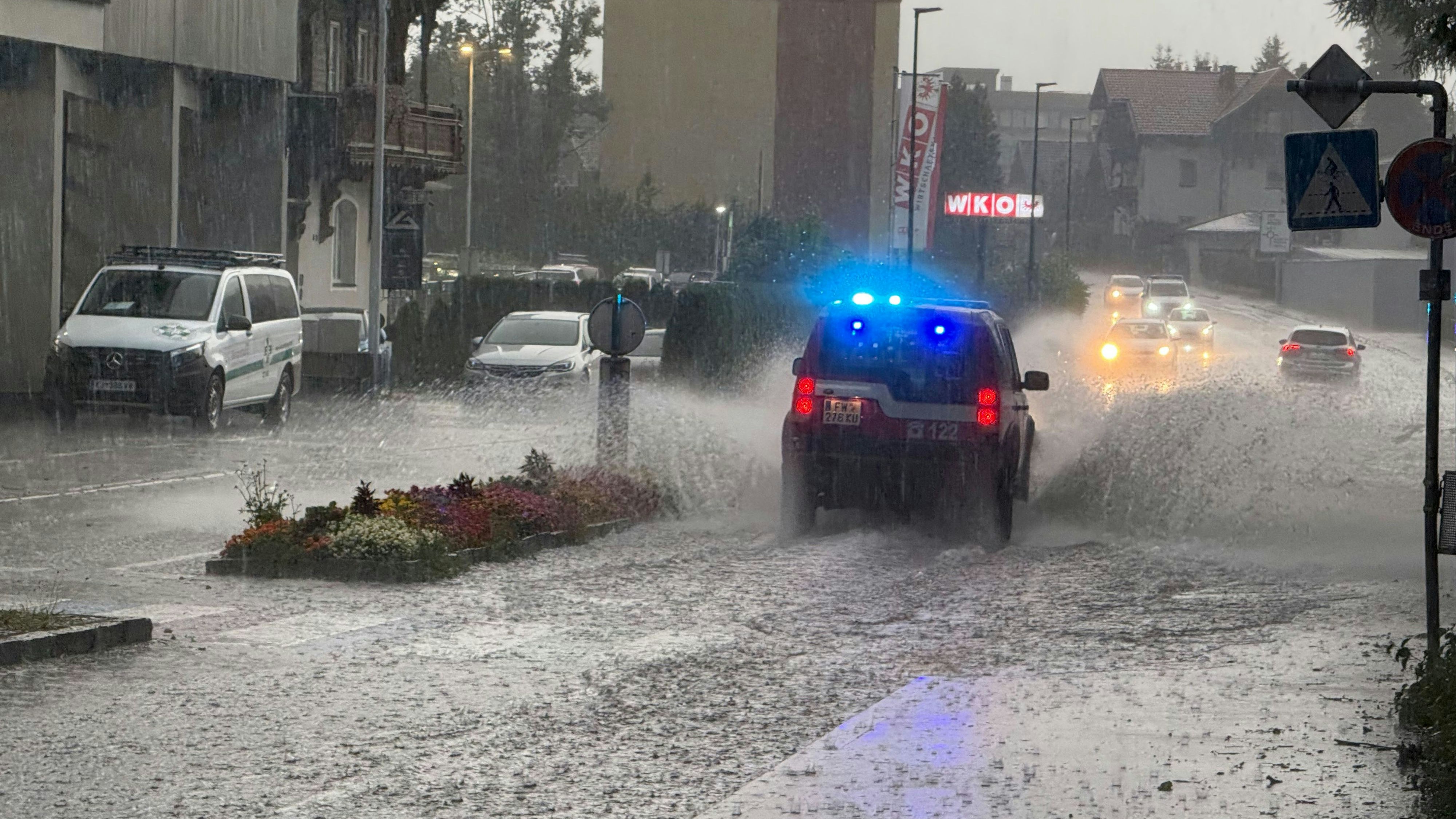 Heftige Niederschläge gingen am Mittwoch in Kufstein nieder. 