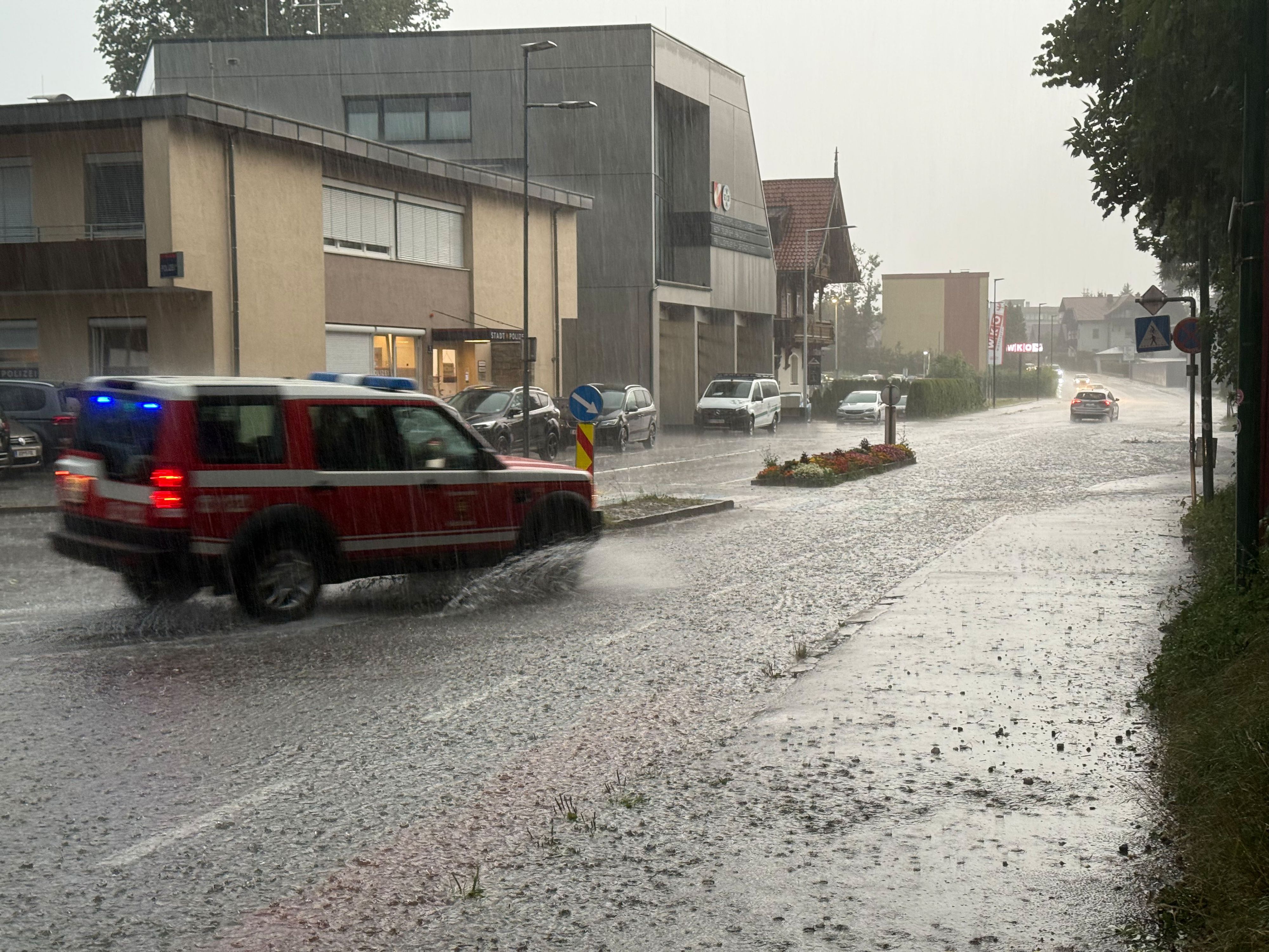 Auch am Samstag kann es in Österreich wieder zu Starkregen kommen.