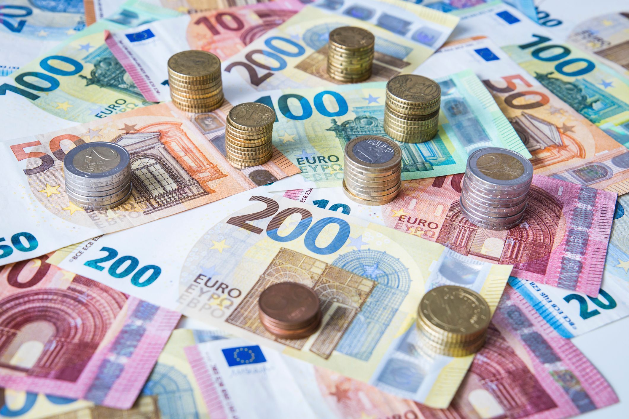 Das Ehepaar tippte im Juni die sechs Richtigen und darf sich über 5,2 Millionen Euro freuen.