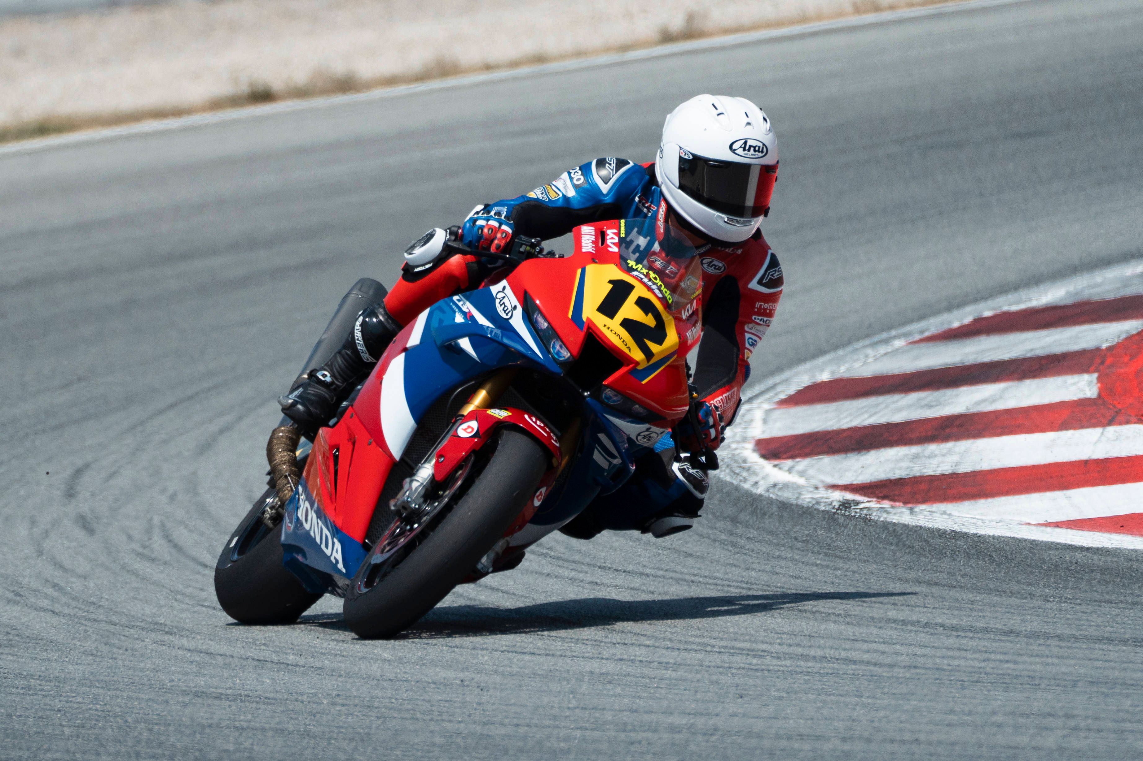 Borja Gomez ist in Magny Cours verstorben. 