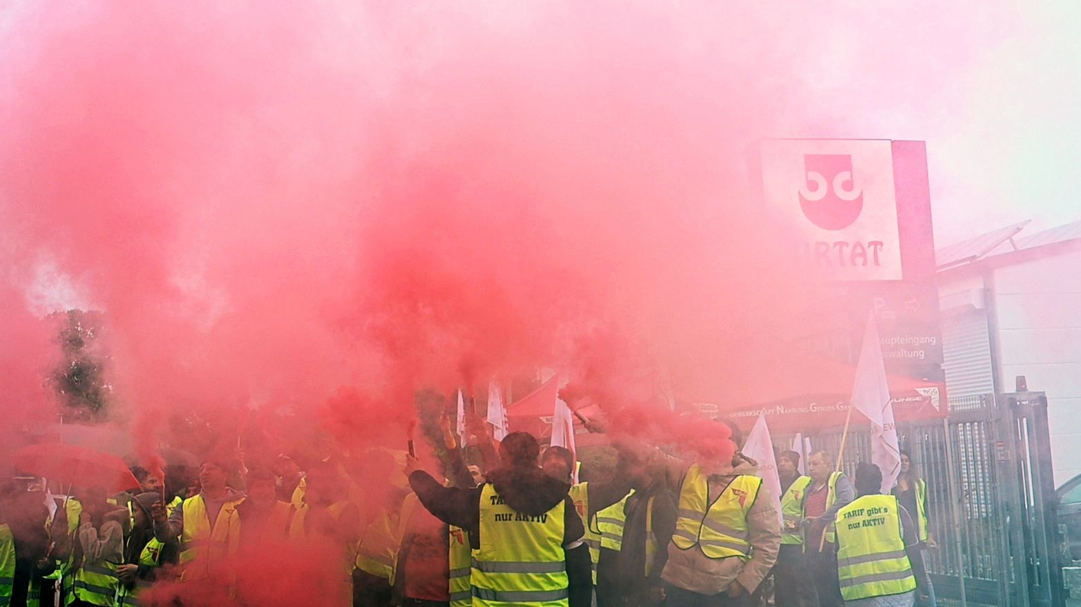 Heute.at - Spieße stehen still – Streik in größter Döner-Fabrik