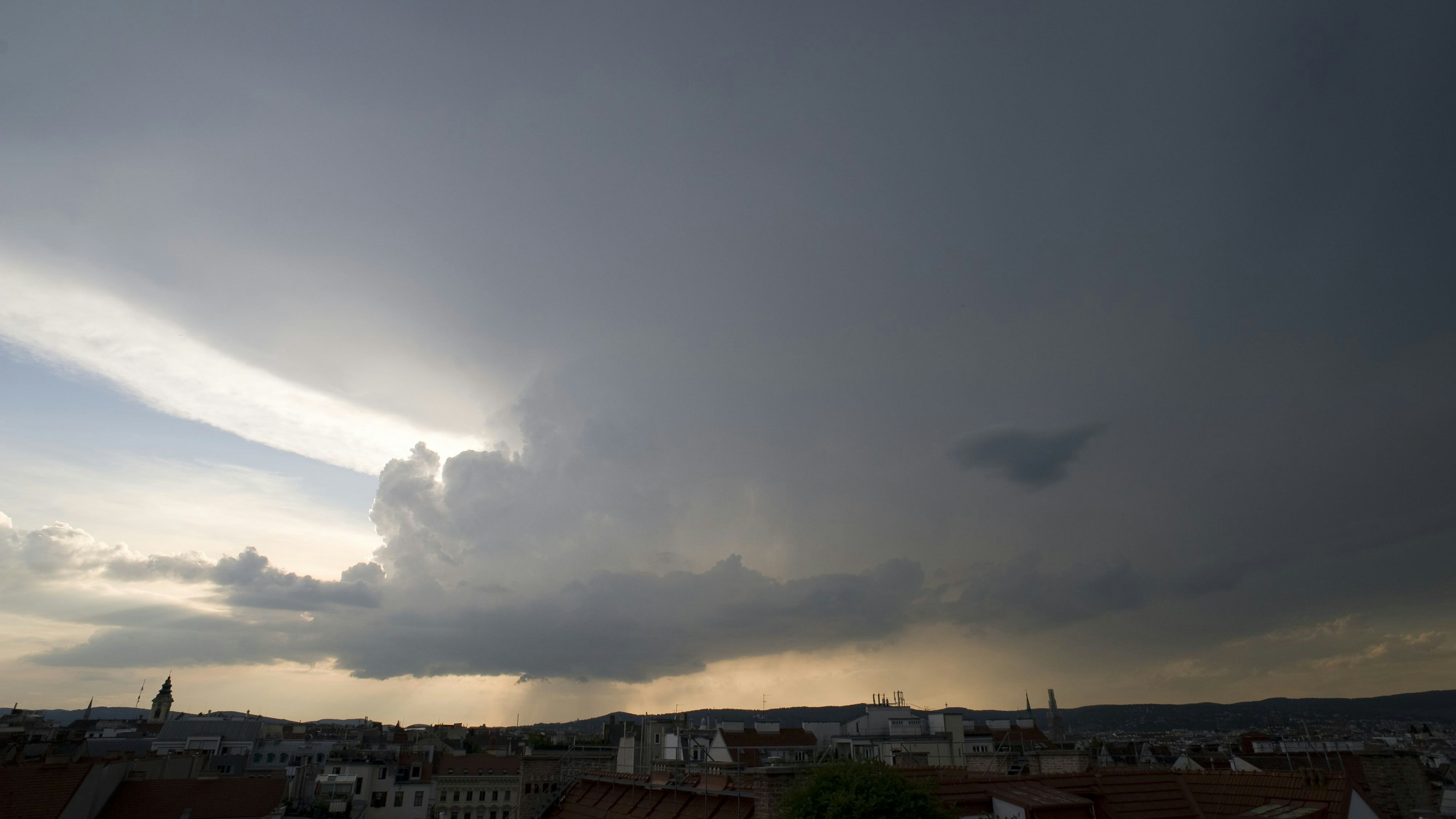 Heute.at - Experte sagt, wann die Unwetter nach Österreich kommen