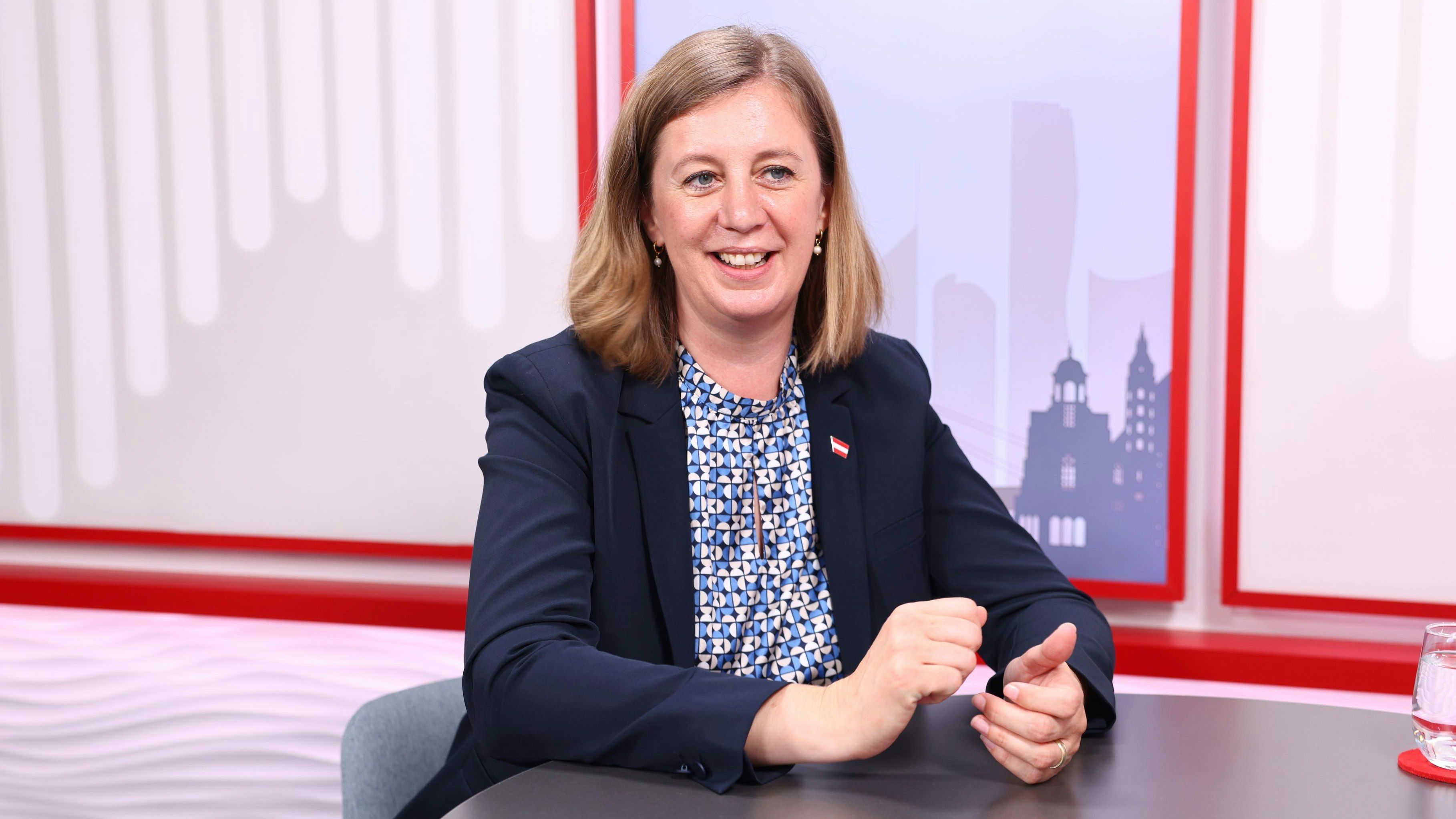 VP-Finanzstaatssekretärin Eibinger-Miedl will Betriebe und Bürger entlasten.