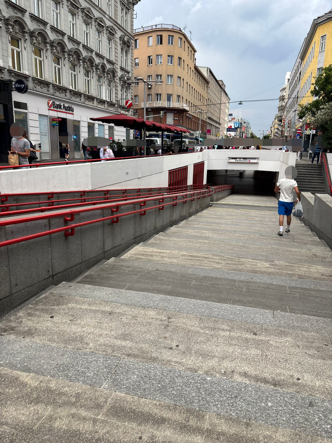 Als die Einsatzkräfte eintrafen waren die Täter schon verschwunden