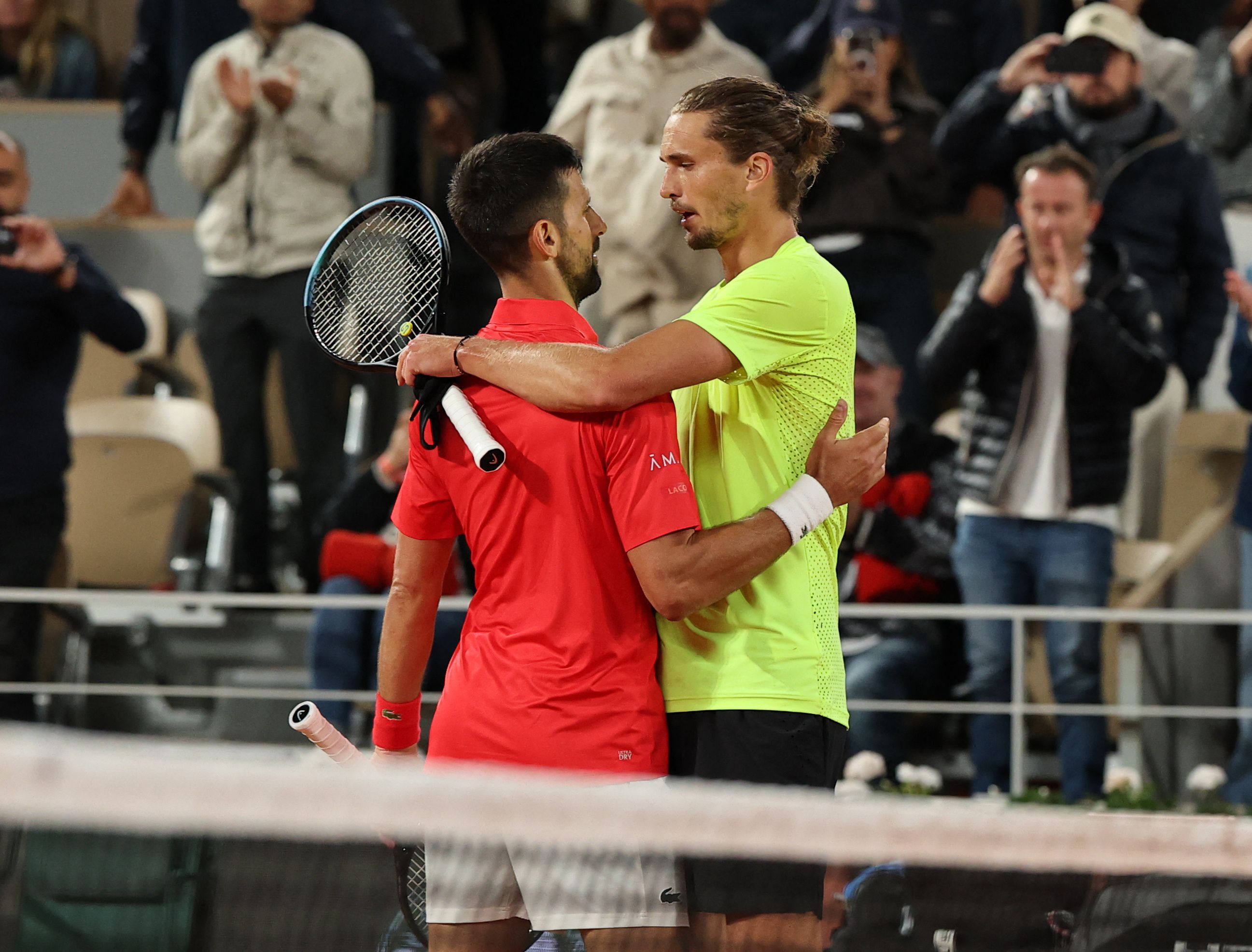 Alexander Zverev sprach über mentale Probleme, Novak Djokovic will ihm helfen. 