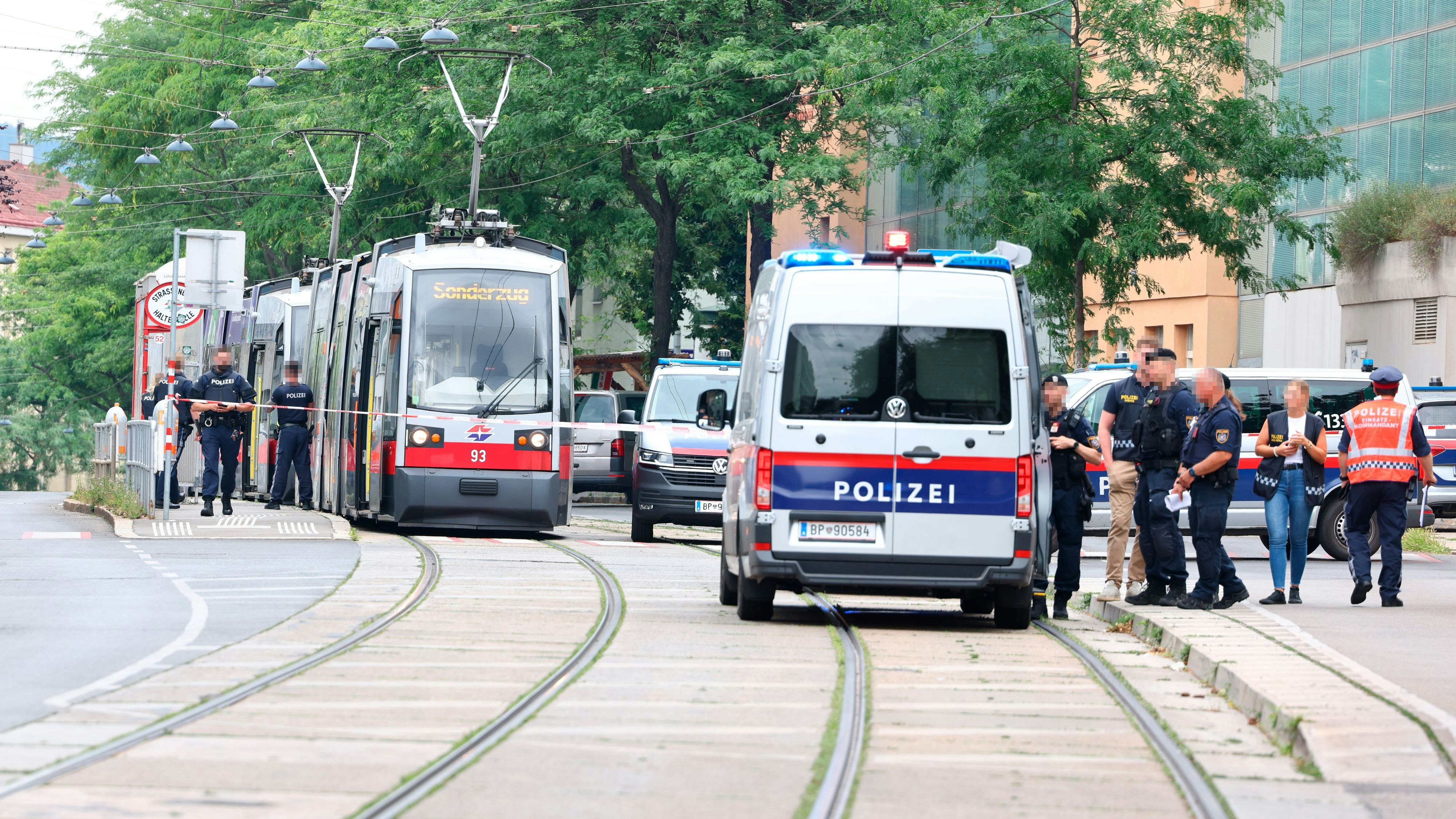 Heute.at - 2,2 Promille – Mann schoss in Penzing auf Straßenbahn