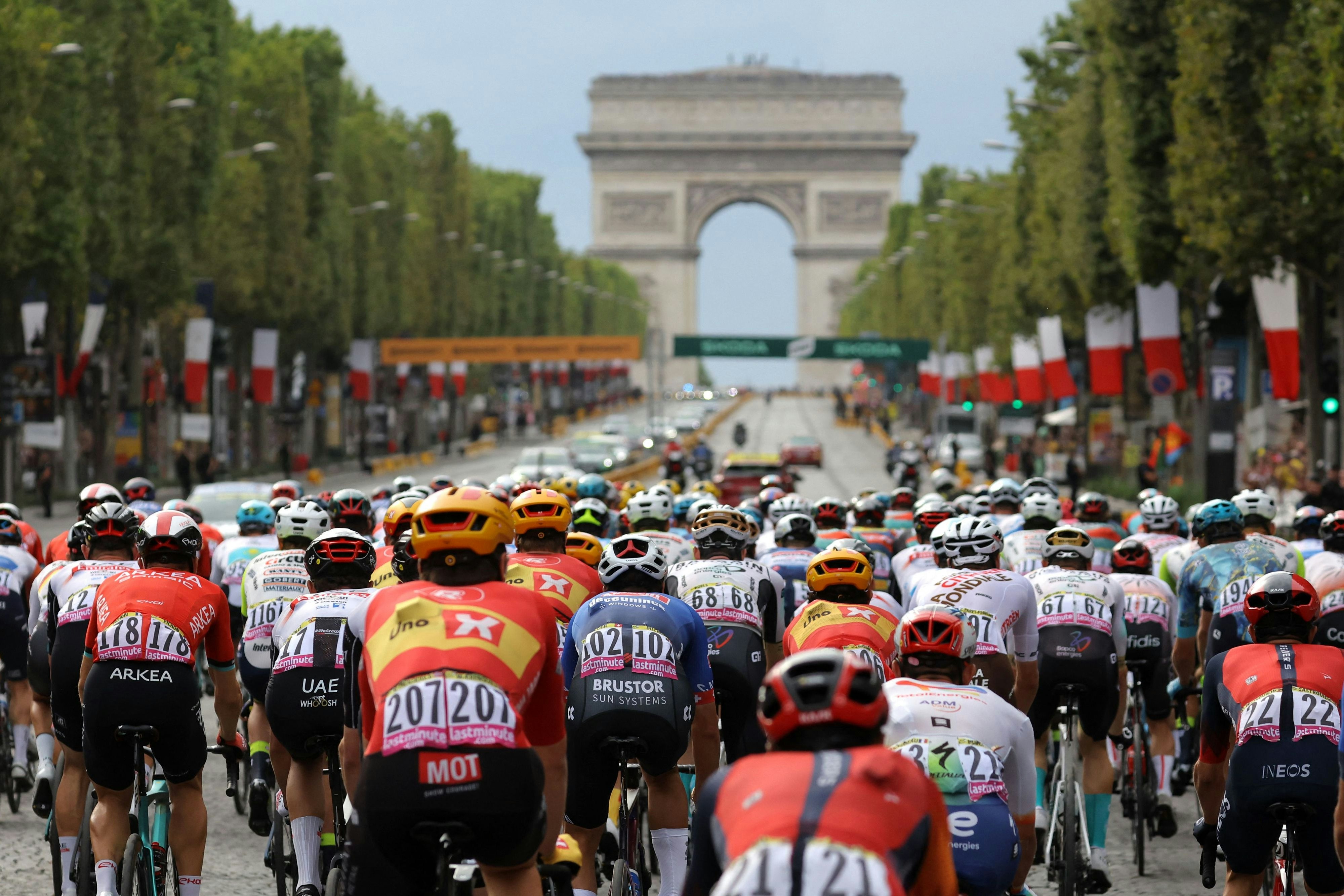 Die Tour de France 2025 endet, wie üblich, auf der Avenue des Champs-Élysées in Paris, die Zielankunft ist für den 27. Juli geplant.