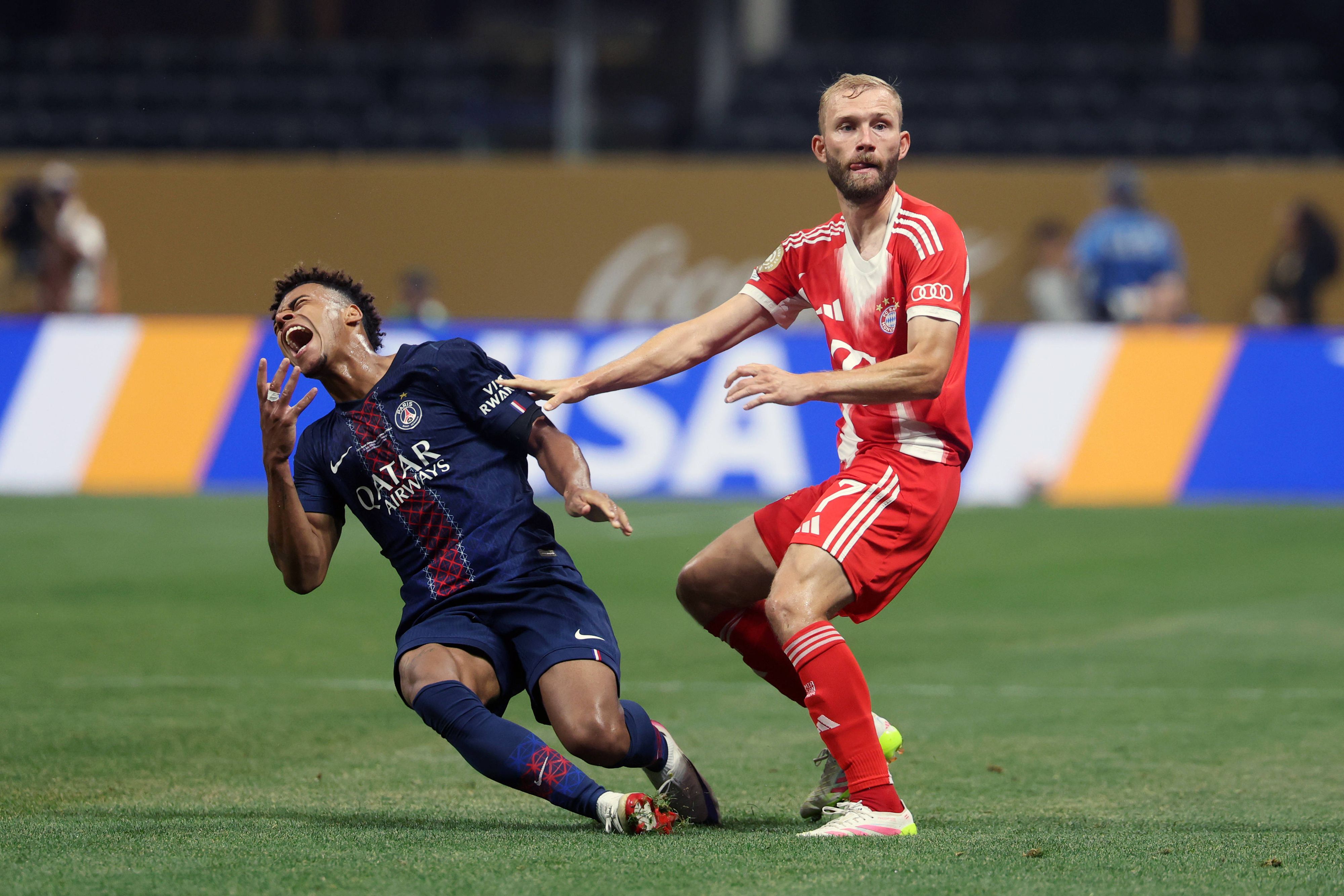 Konrad Laimer und der FC Bayern verlieren gegen PSG.
