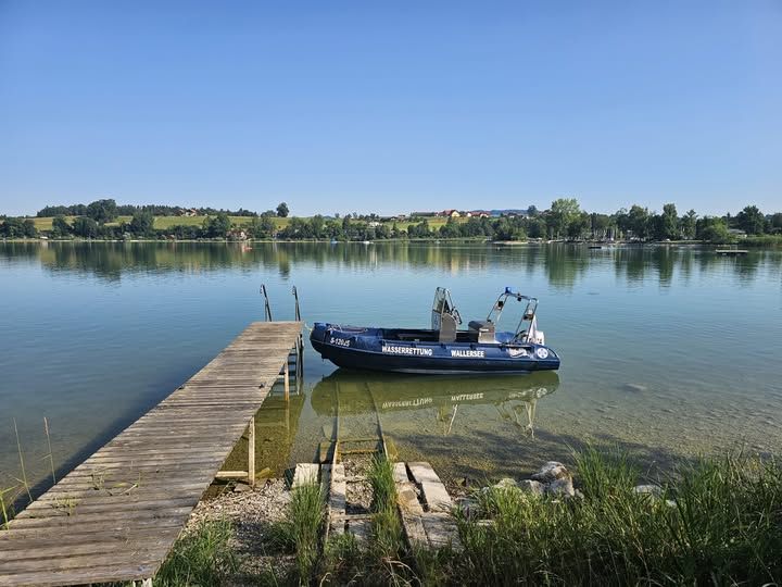 Die Wasserrettung konnte die Person nur mehr tot bergen.