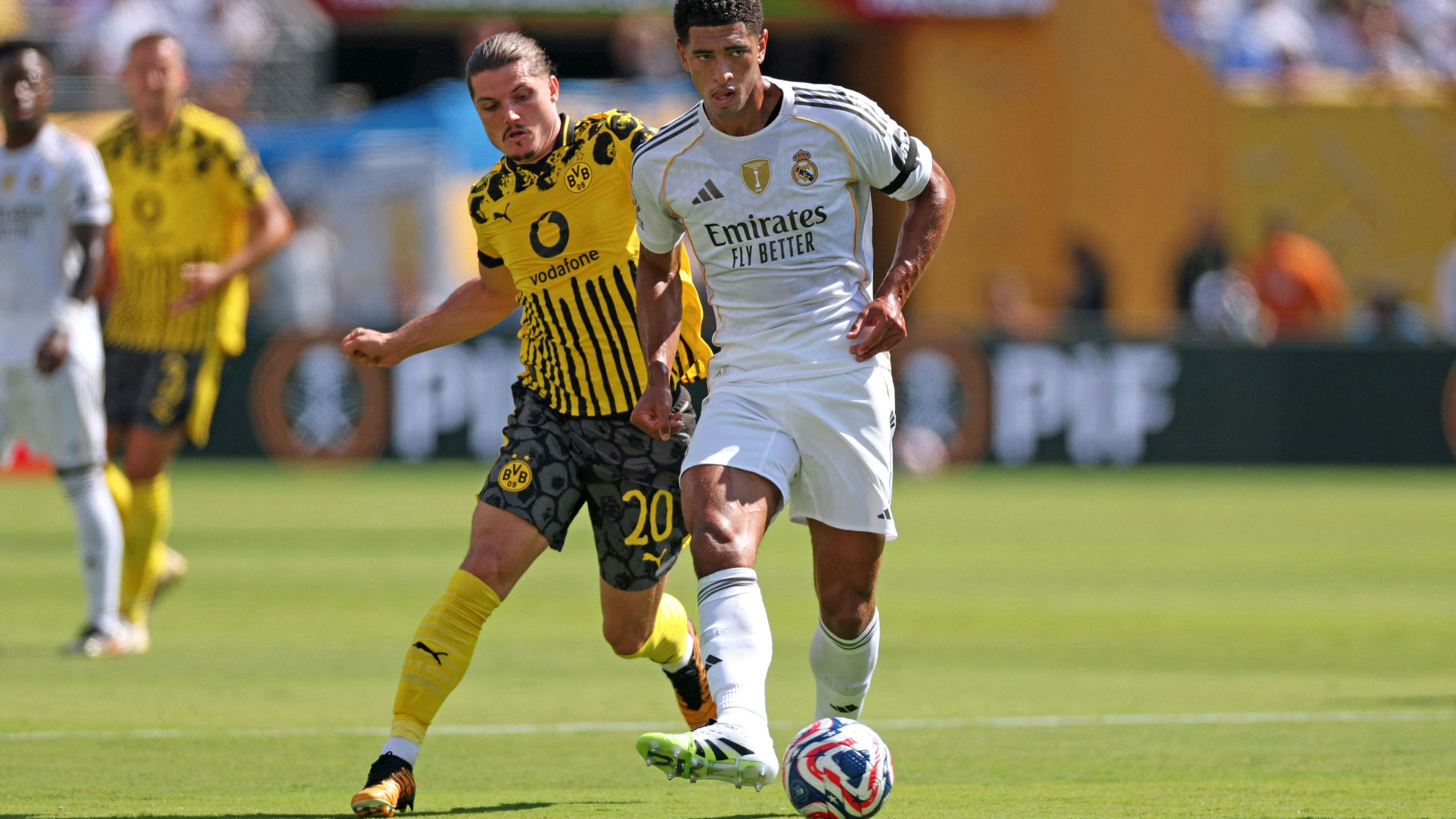 Heute.at - Wilde Schlussphase - Real schlägt Borussia Dortmund