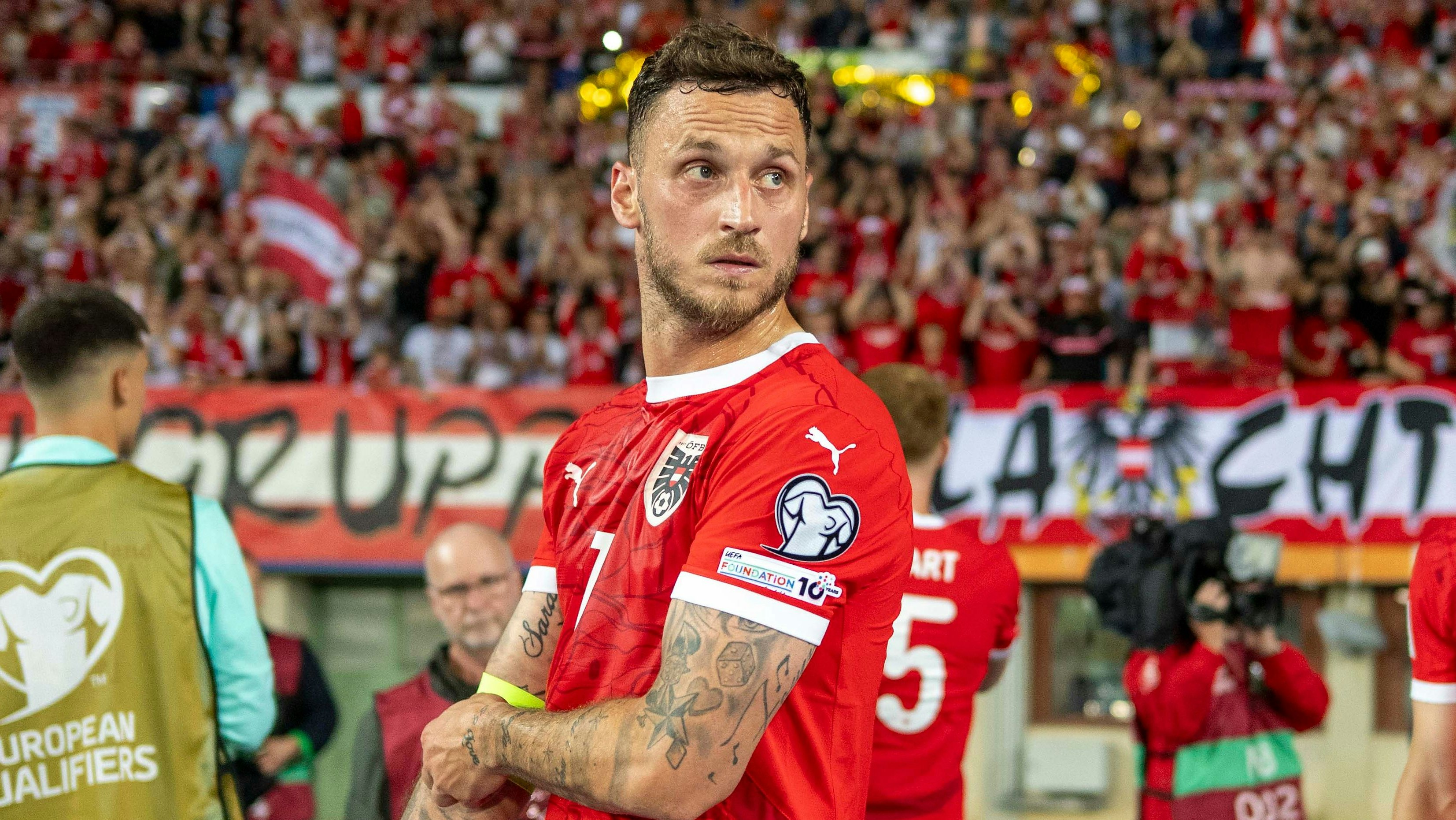 Heute.at - Finanziell am Limit - Platzt der Arnautovic-Deal?