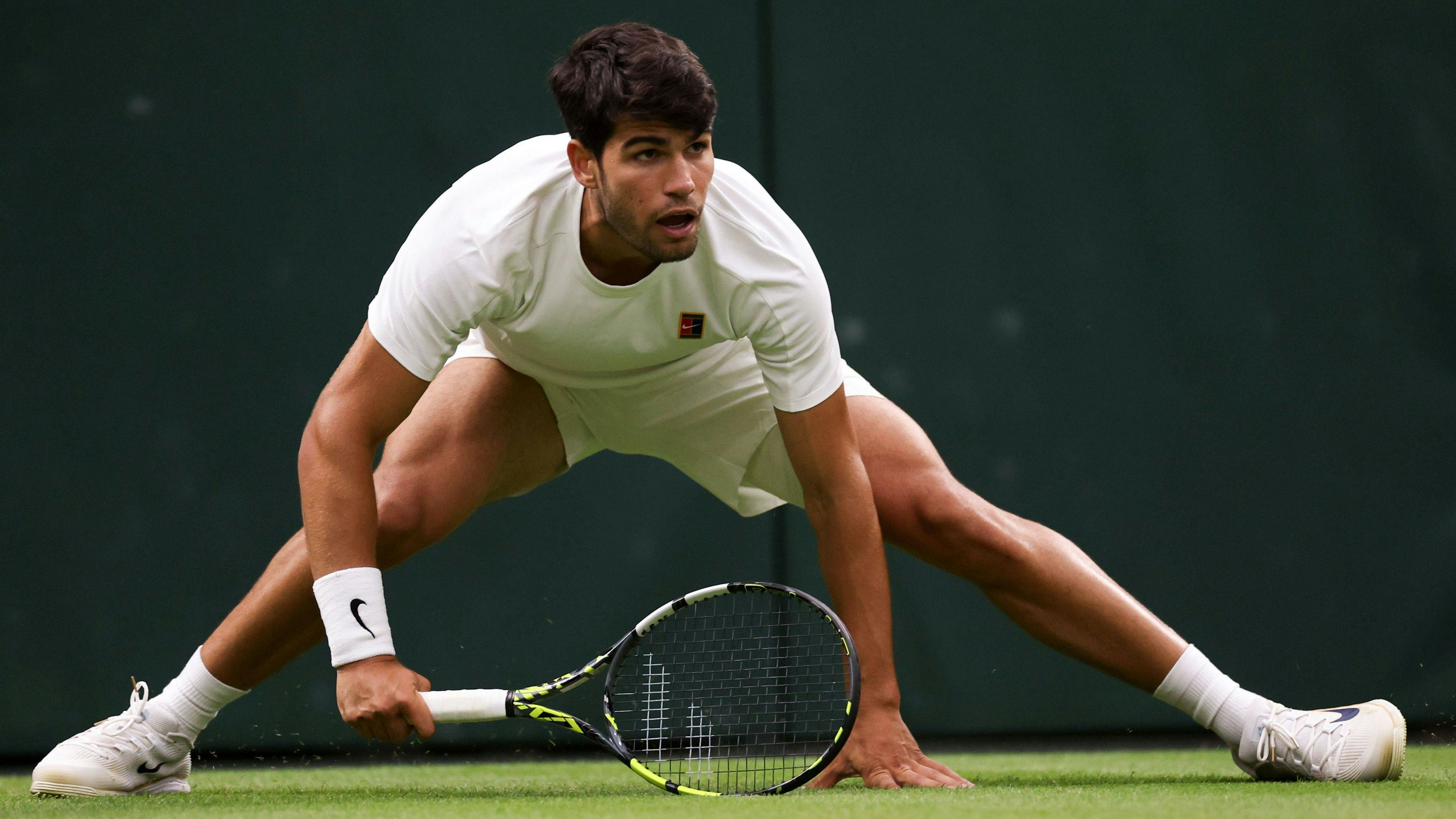 Heute.at - Alcaraz steigt in Wimbledon nach Rückstand auf