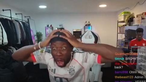 Heute.at - Musiala-Kumpel Davies bricht live im Stream zusammen