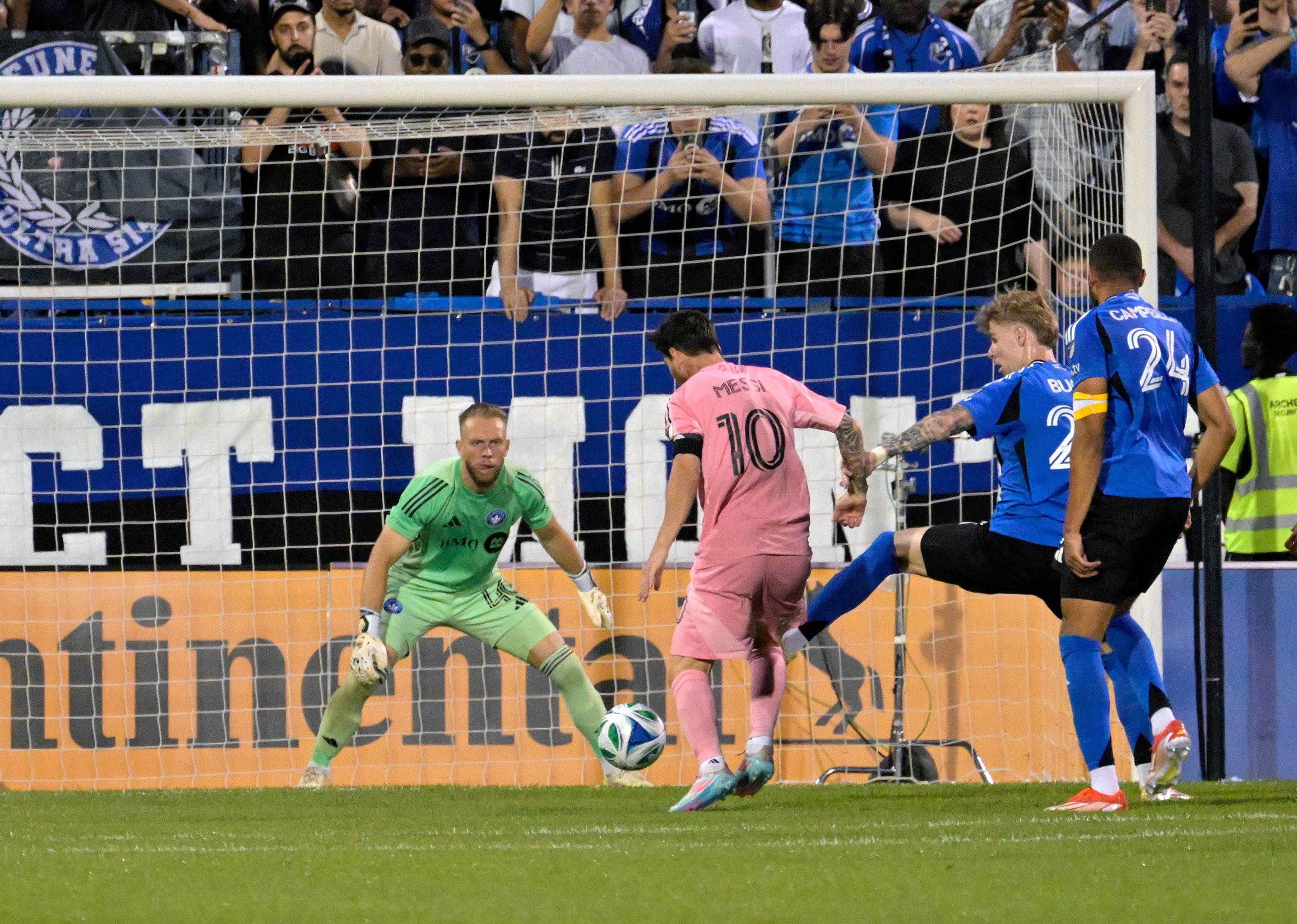 Lionel Messi trifft gegen Montreal.